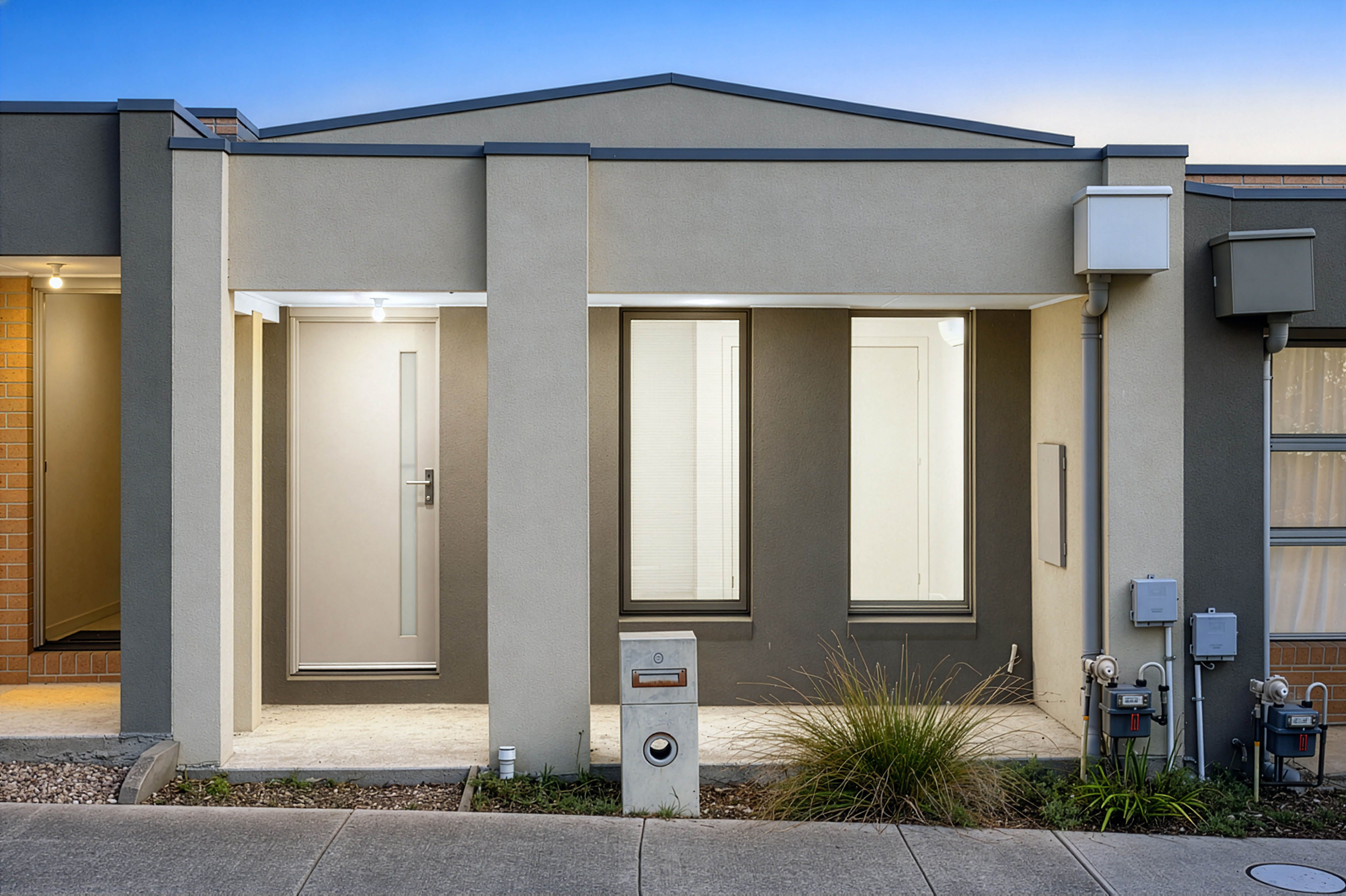 6 Flourish Walk — photo from Ray White South Morang