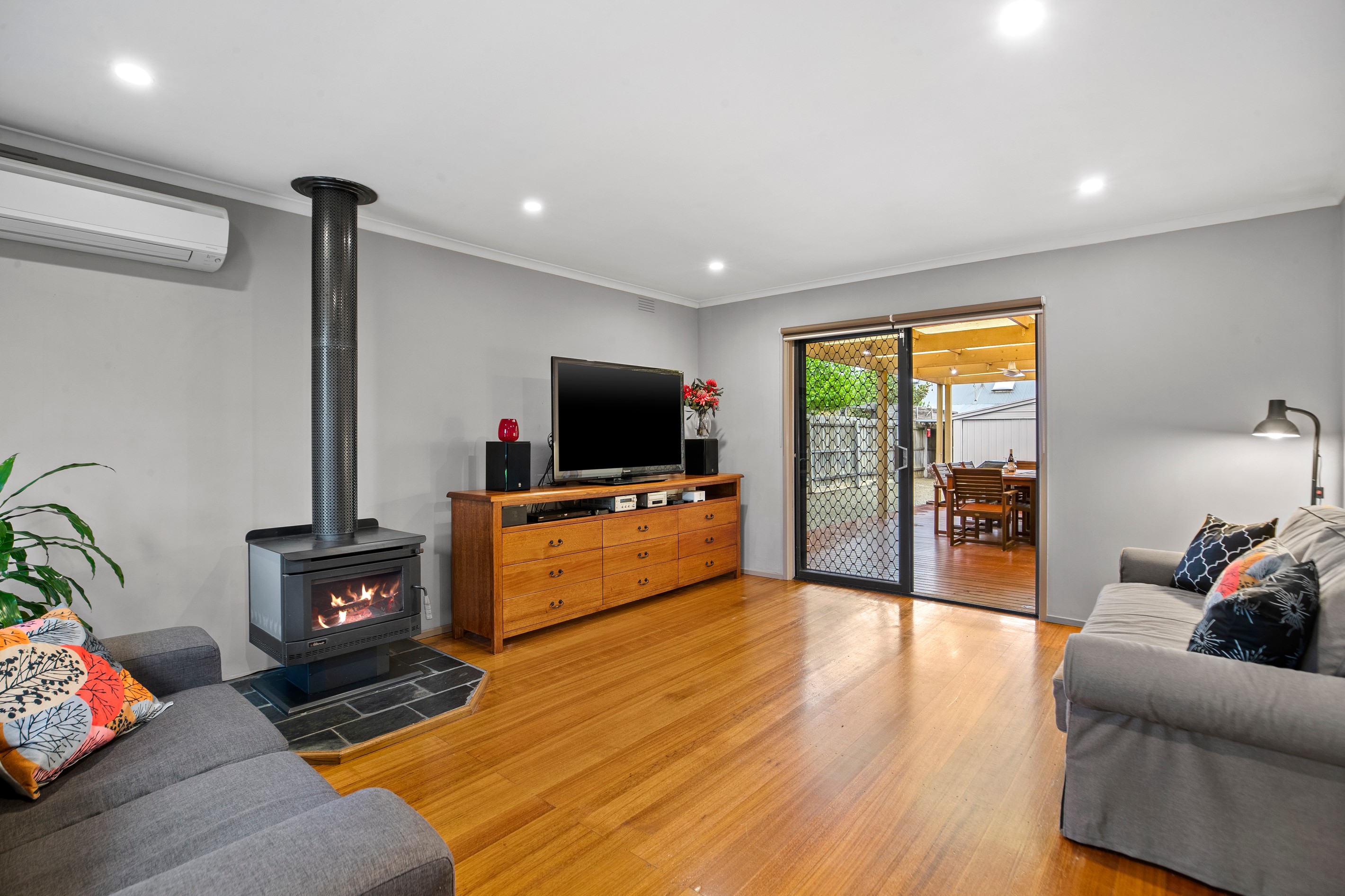 12 Beckenham Drive, Ferntree Gully, VIC 3156