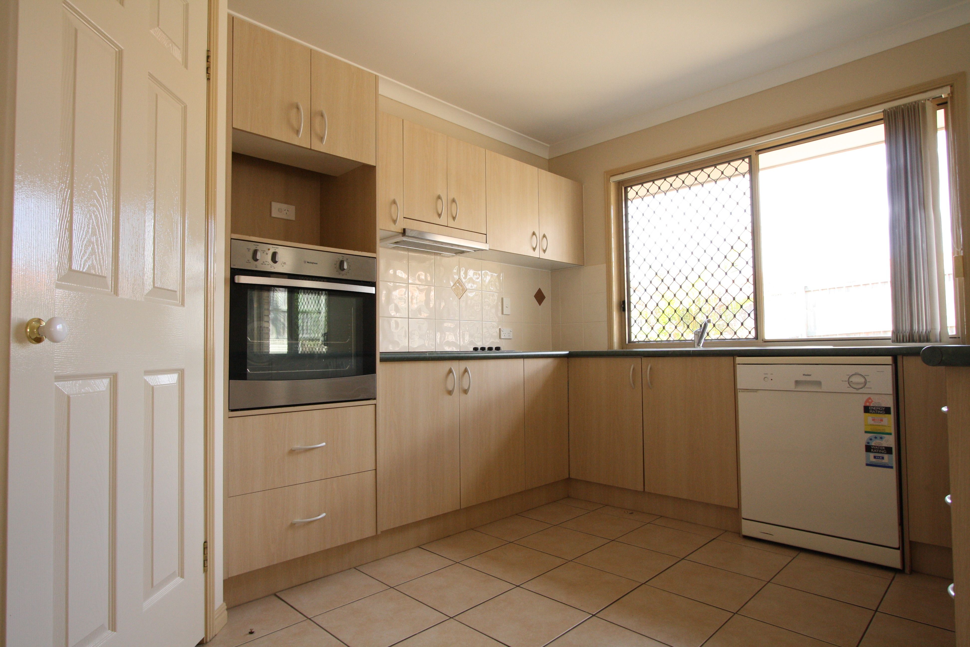 30 Sunningdale Street, Oxley, QLD 4075