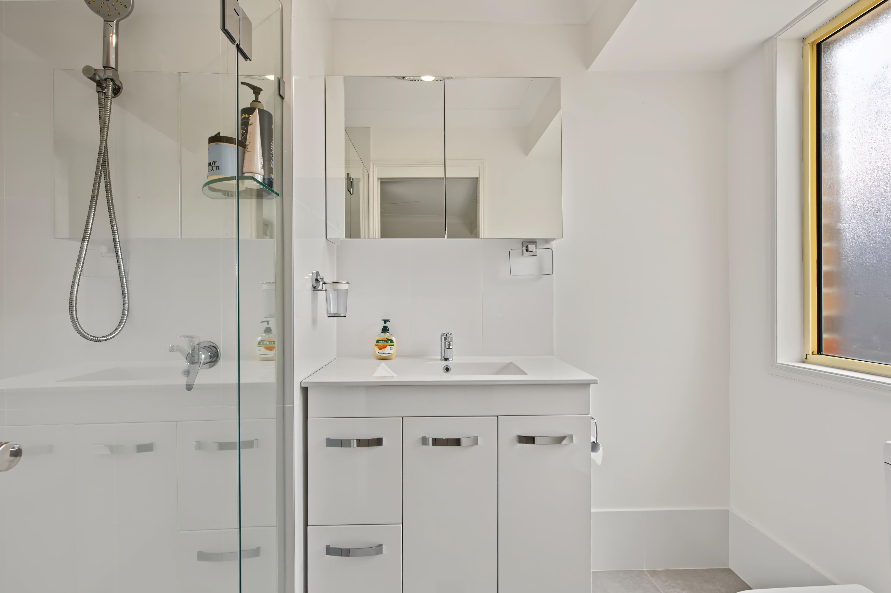 11 Lancaster Court — photo 11 of 22