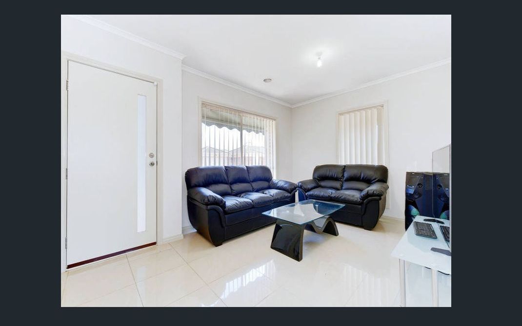 2/3 Saddle Wynd, Truganina, VIC 3029