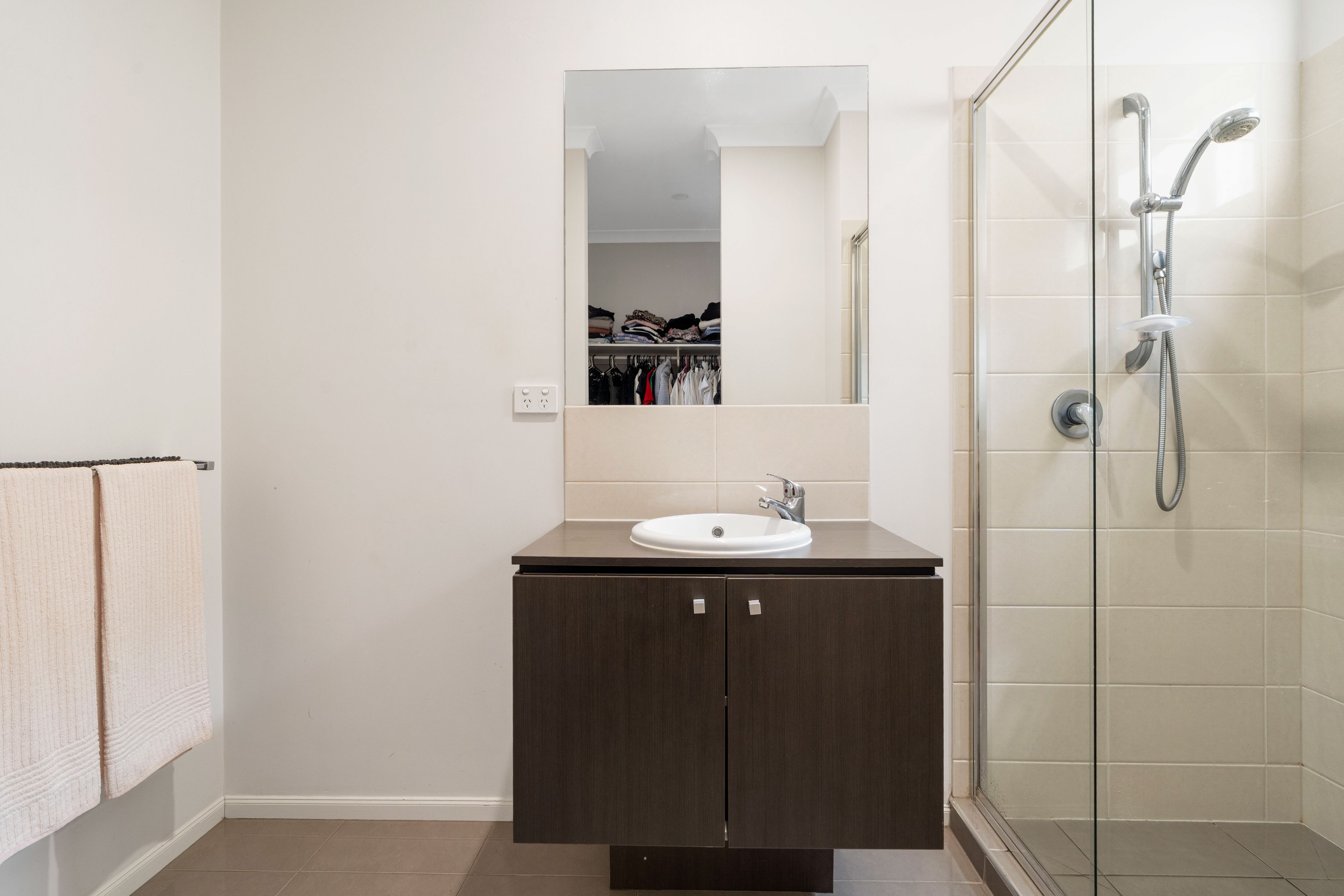 15 Penfold Street — photo 3 of 13