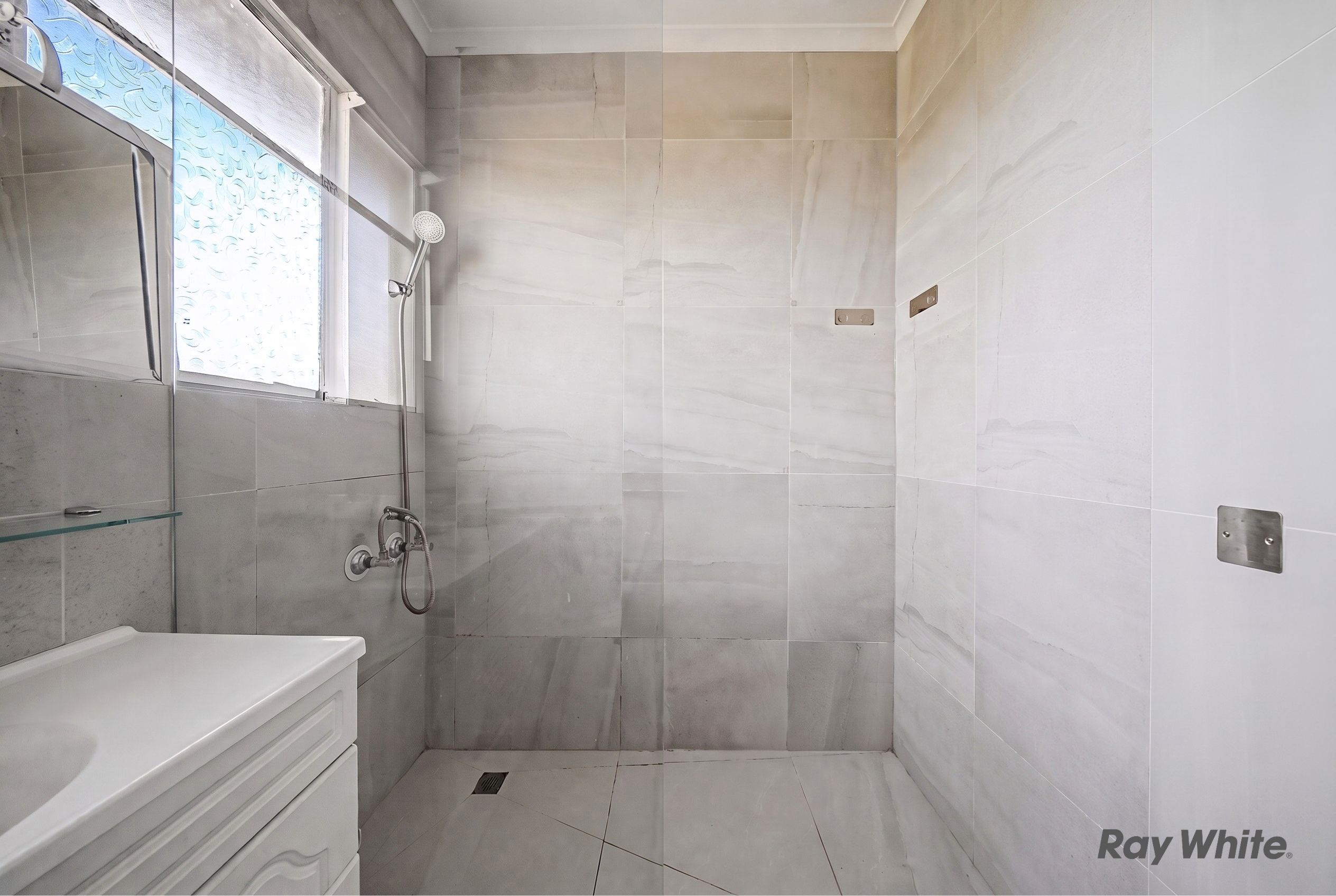 29 Ash Street — photo 9 of 20