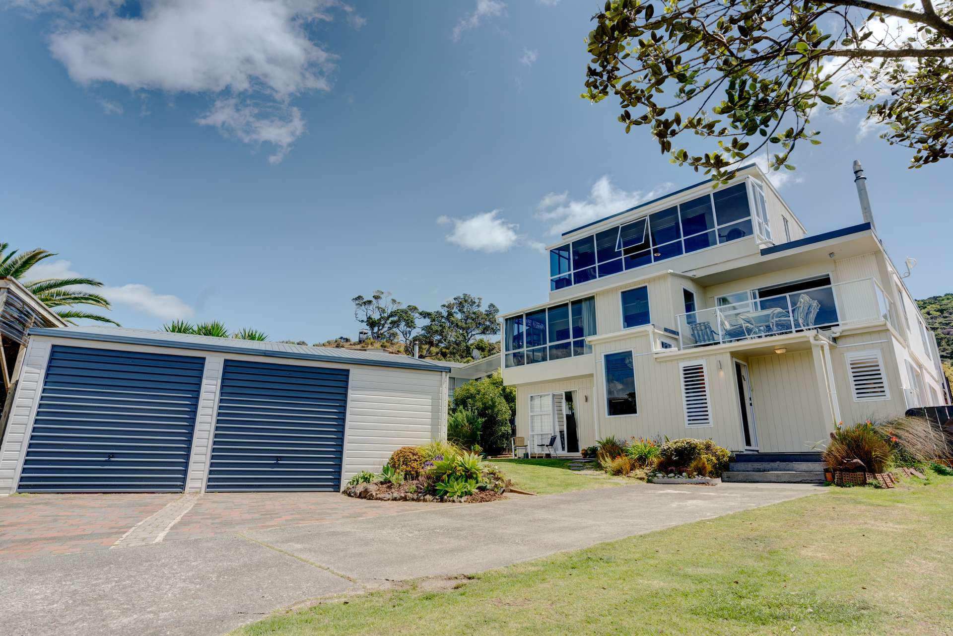 9 Whangaumu Street photo 1