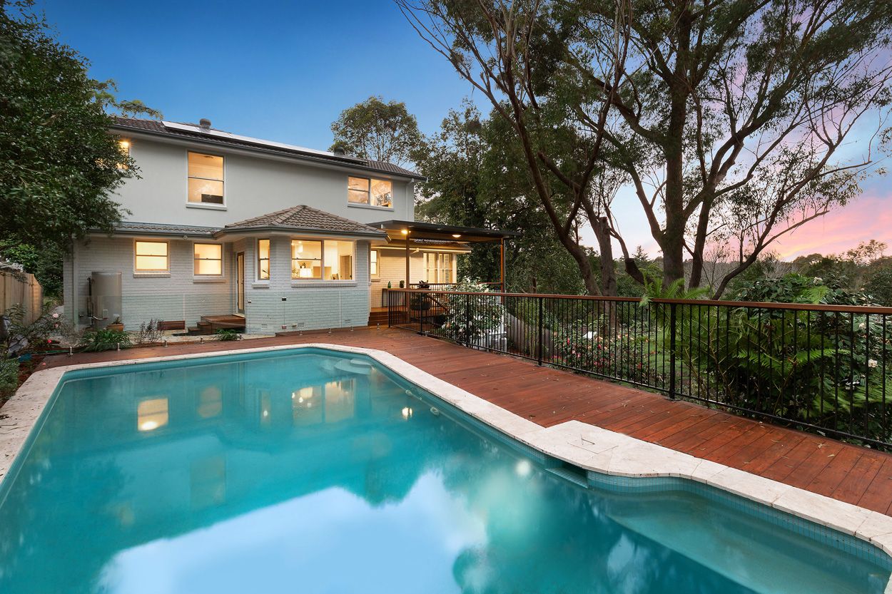 11 Burnley Avenue, Turramurra, NSW 2074