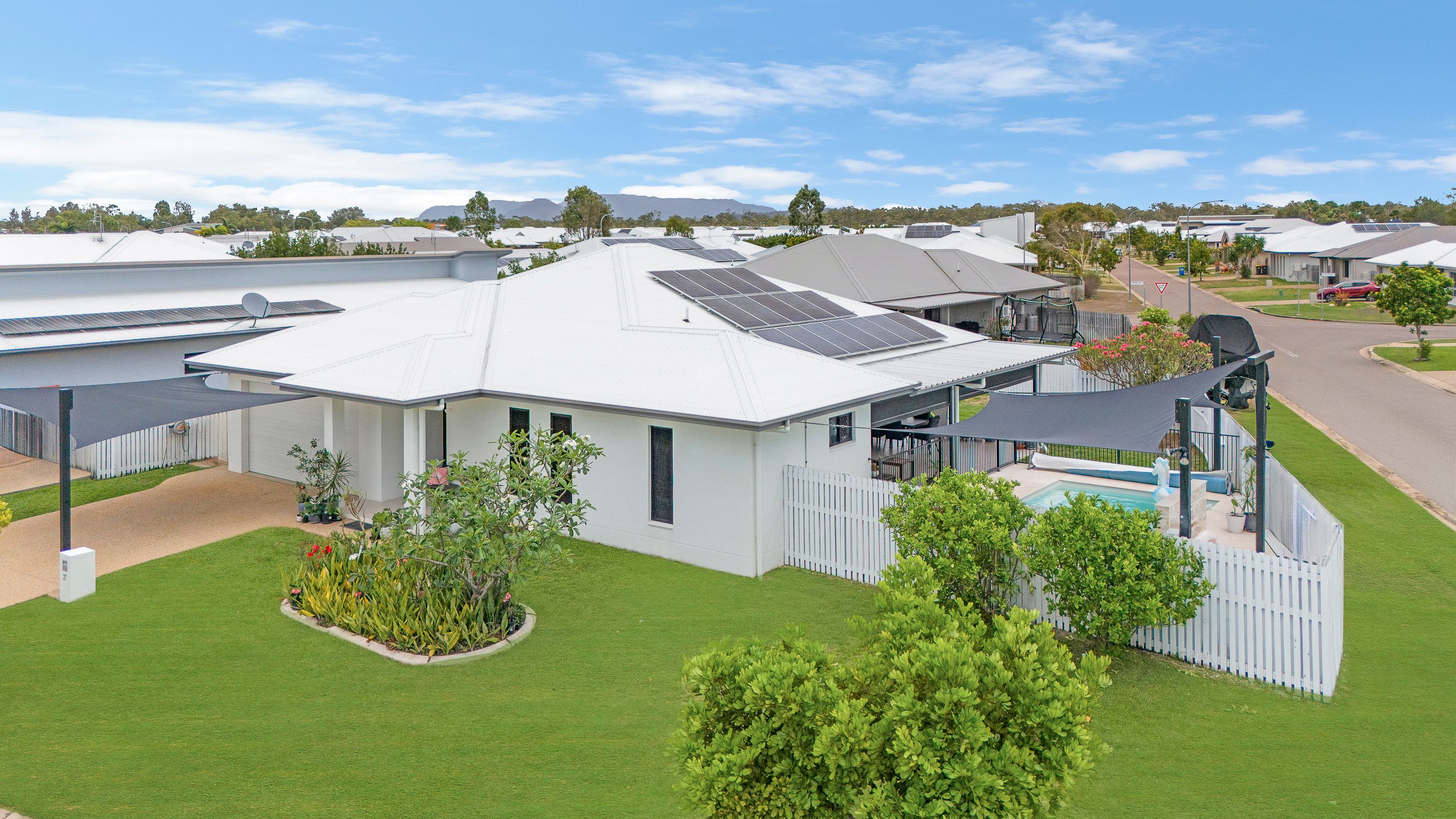 27 Ribaldo Circuit — photo from Ray White Townsville