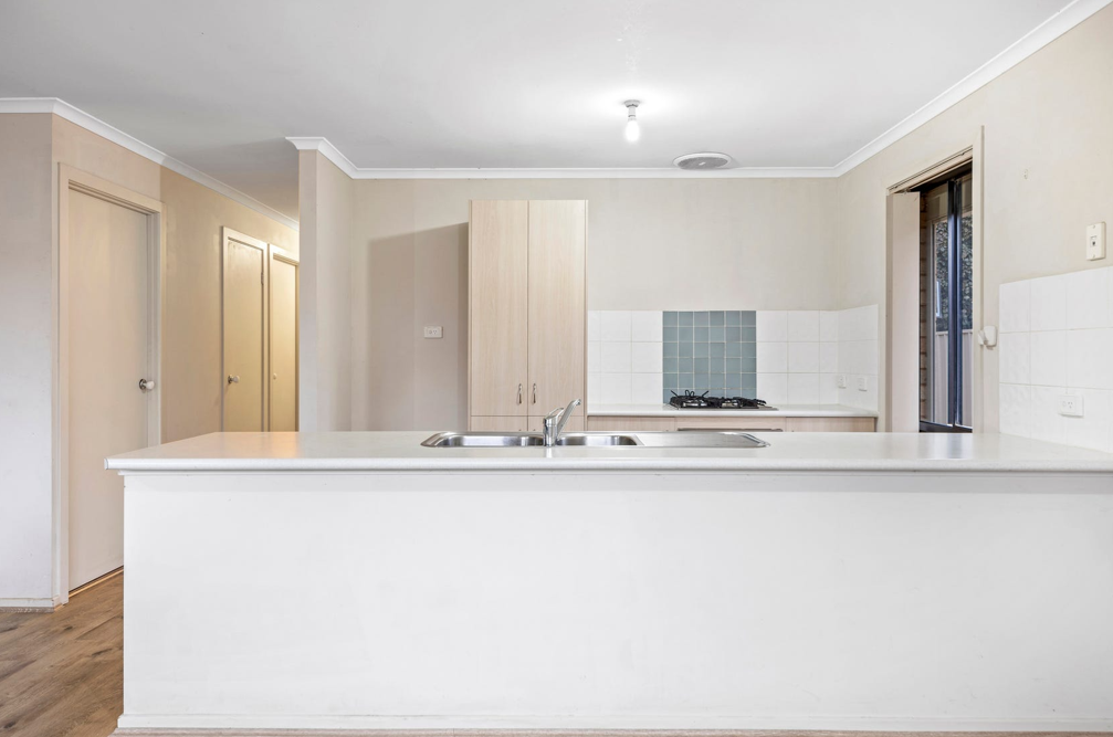 16 William Drive — photo 6 of 17