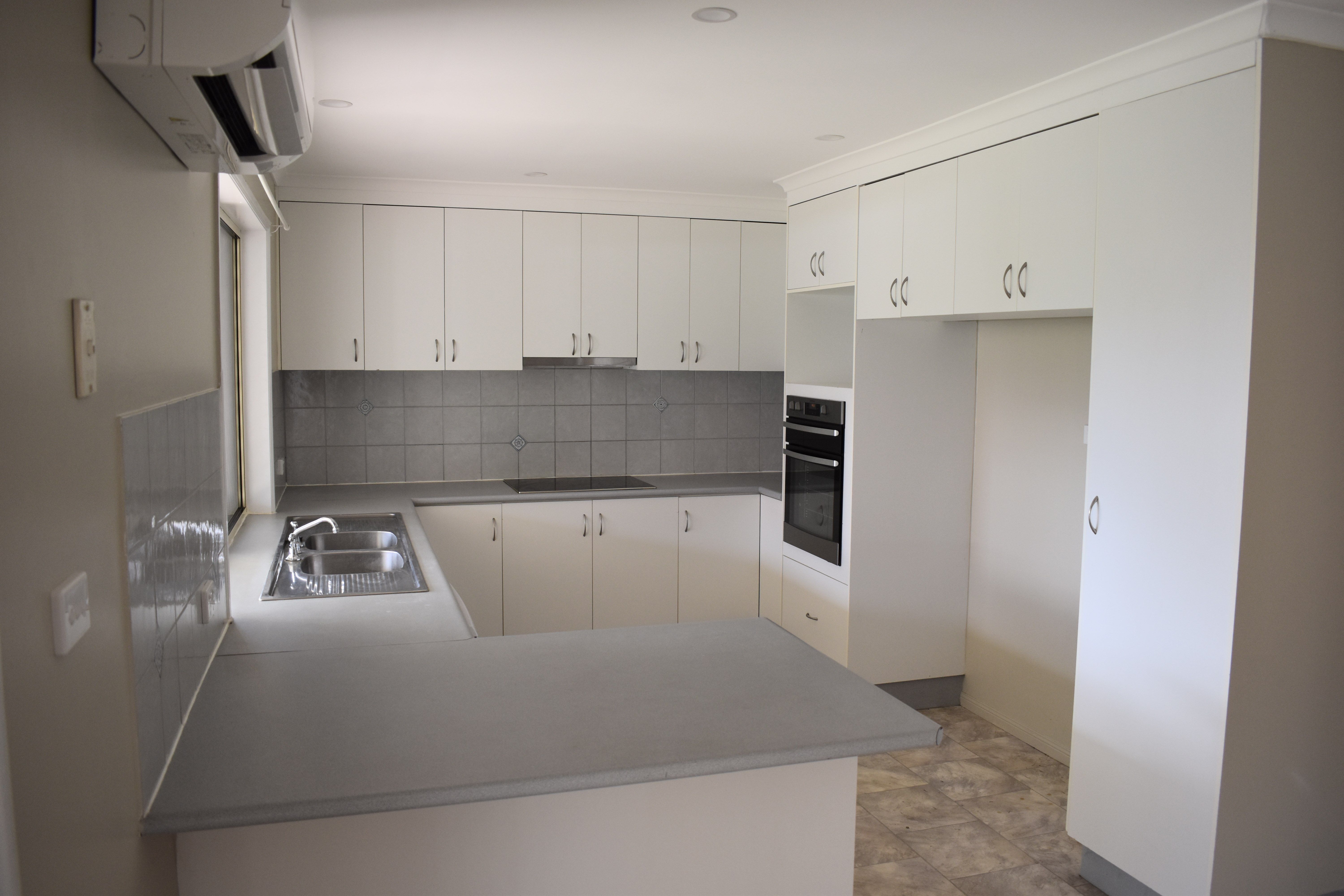 26 Jeppesen Drive, Emerald, QLD 4720