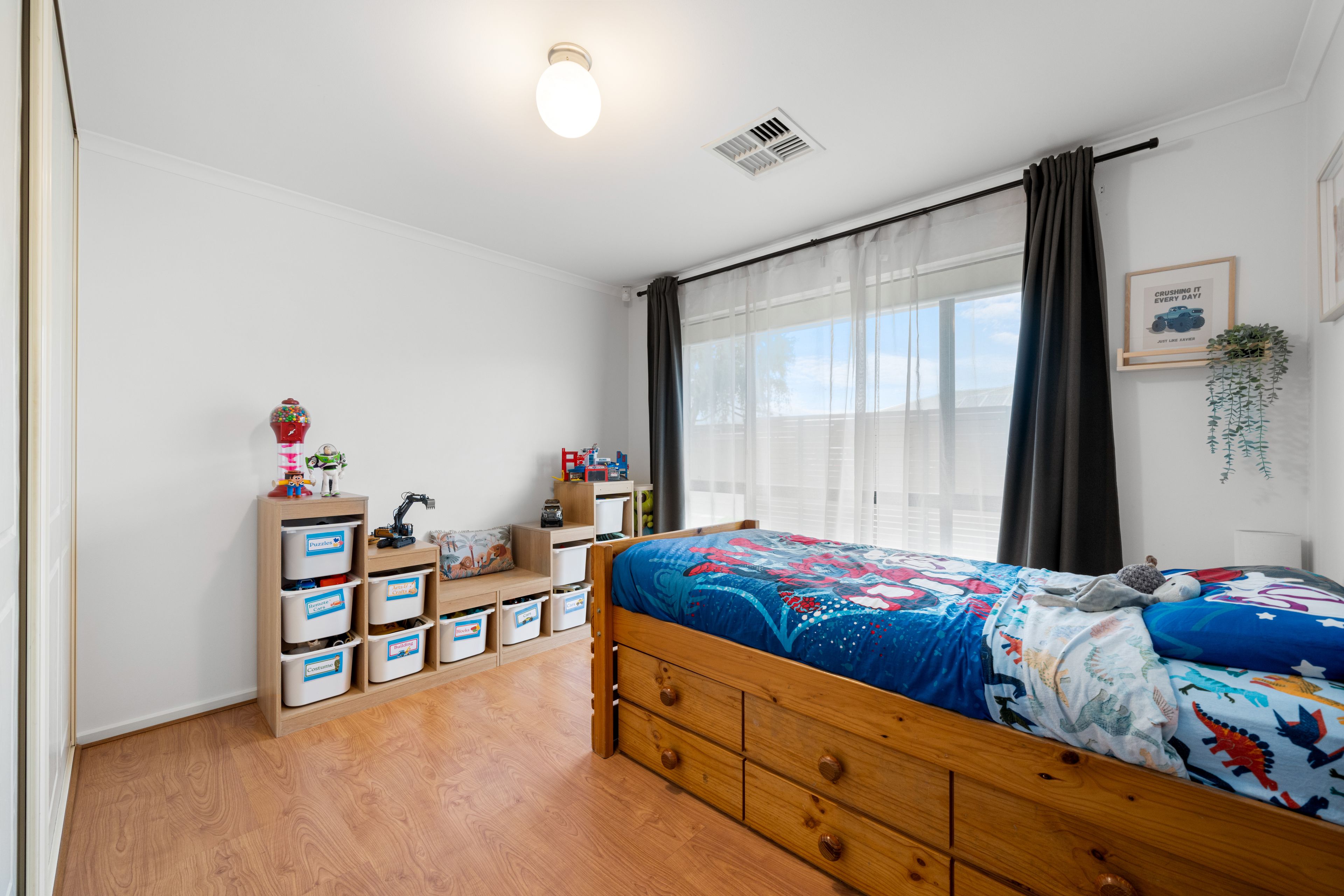 28 Hubbard Street — photo 8 of 18