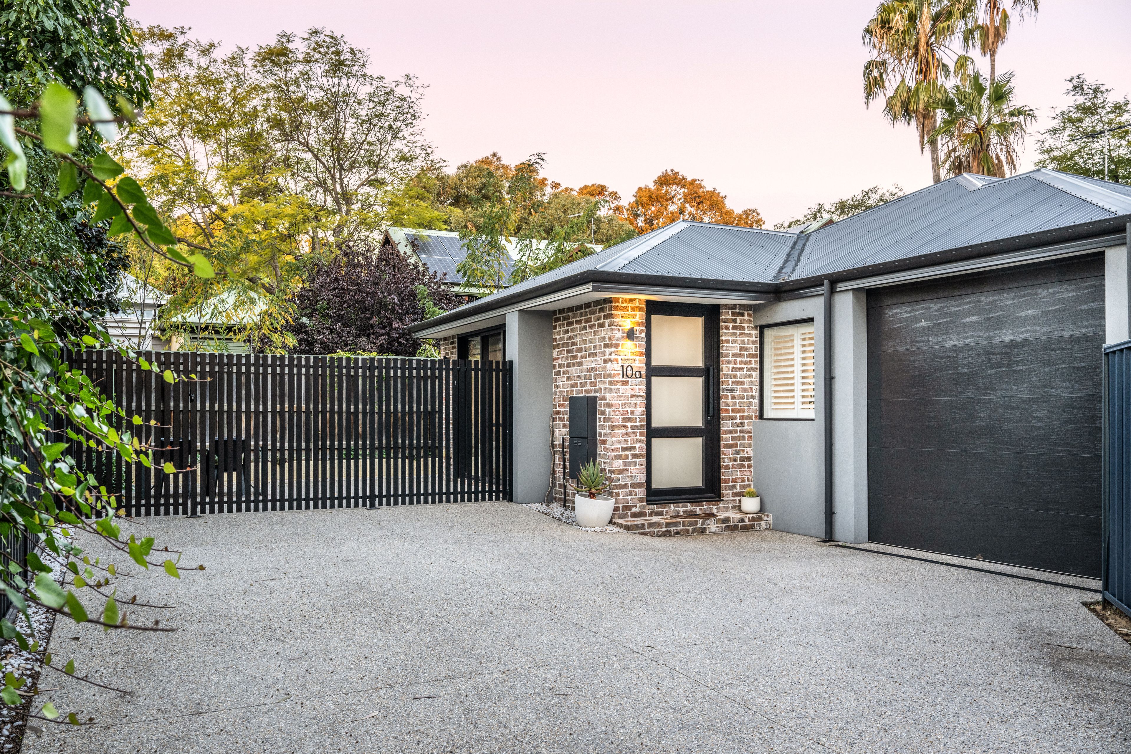 10A Onslow Street — photo 4 of 27