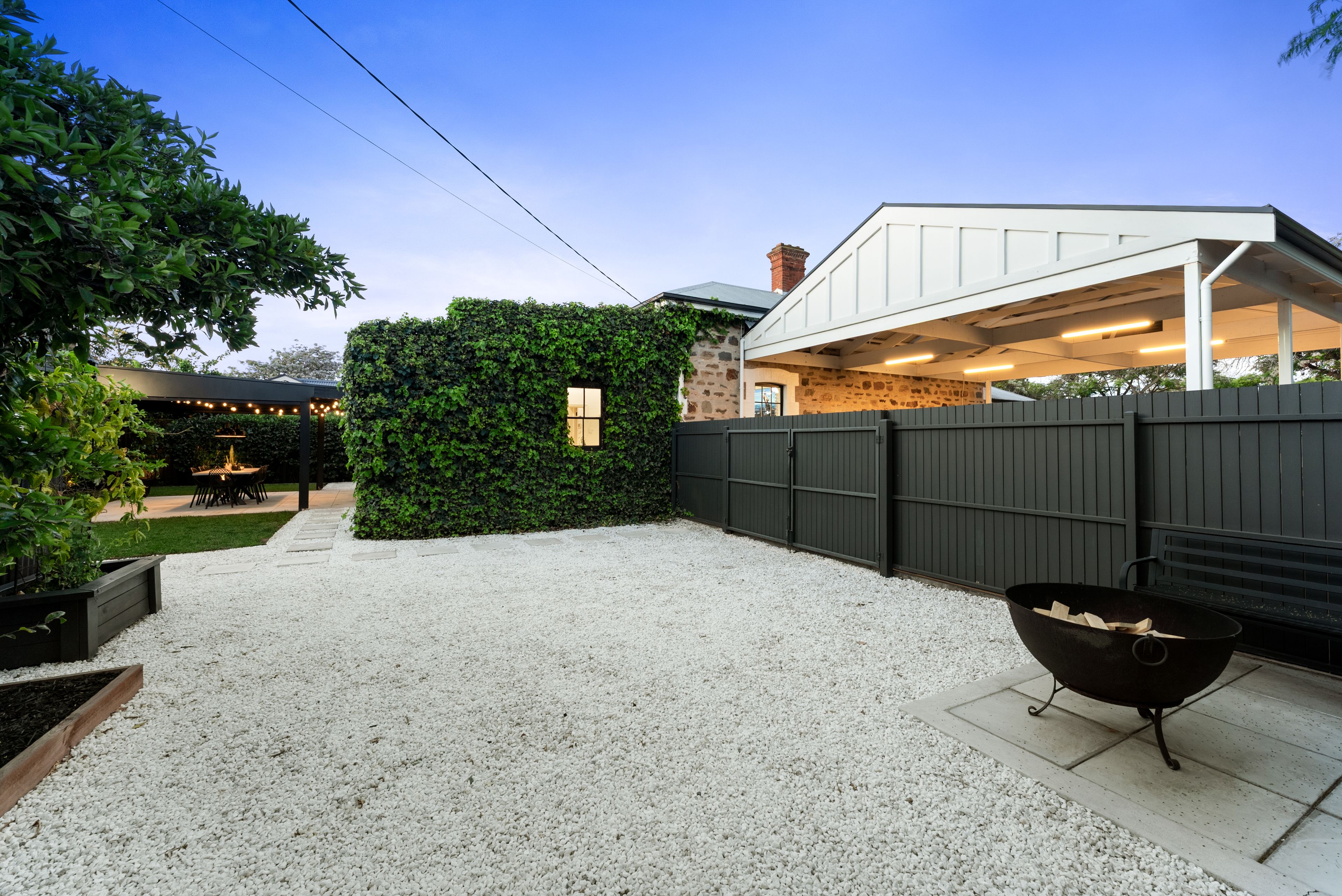 13 Queen Street — photo 14 of 14