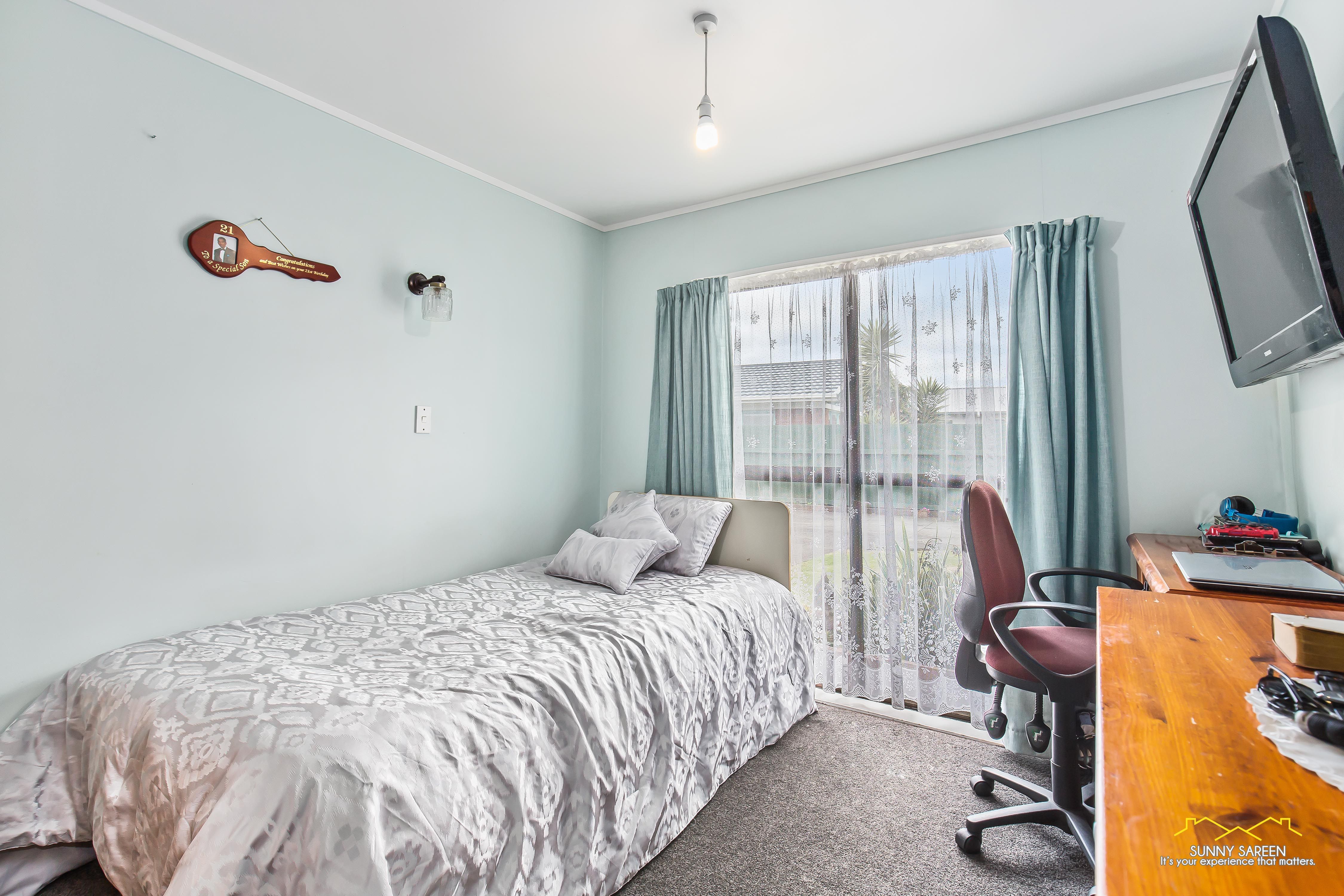 11 Buckingham Crescent, Papatoetoe, Manukau City