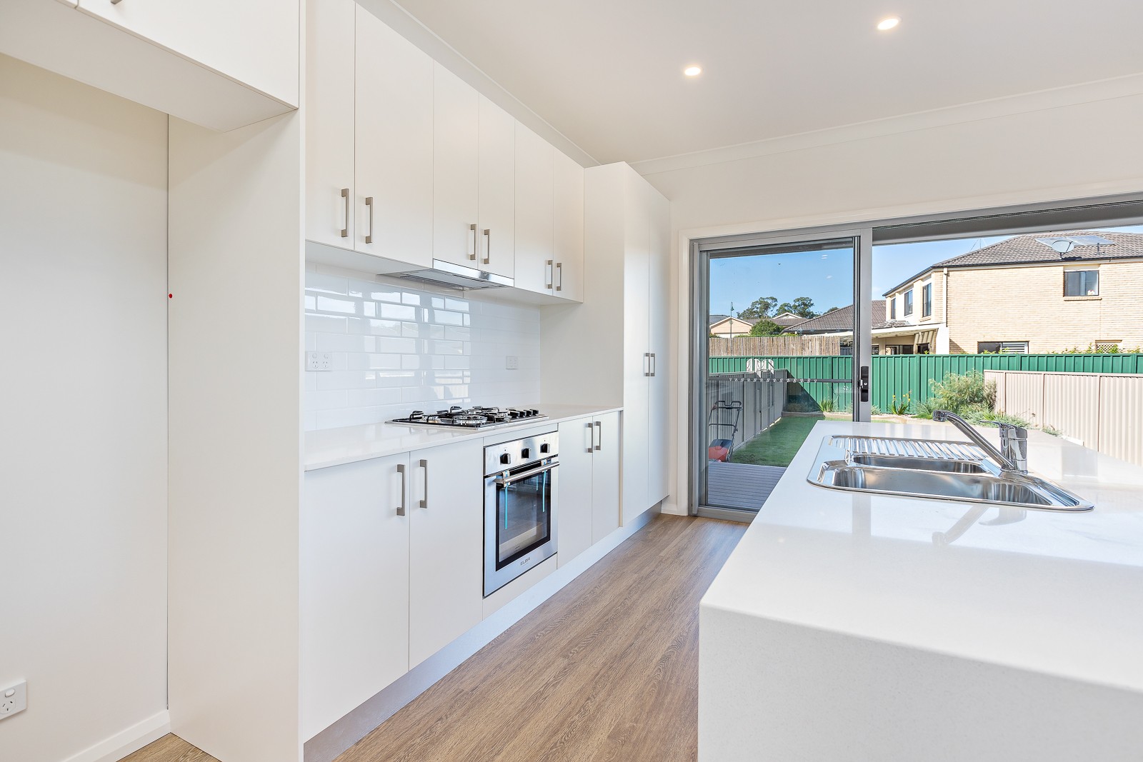 4 Teak Close, Fletcher, NSW 2287