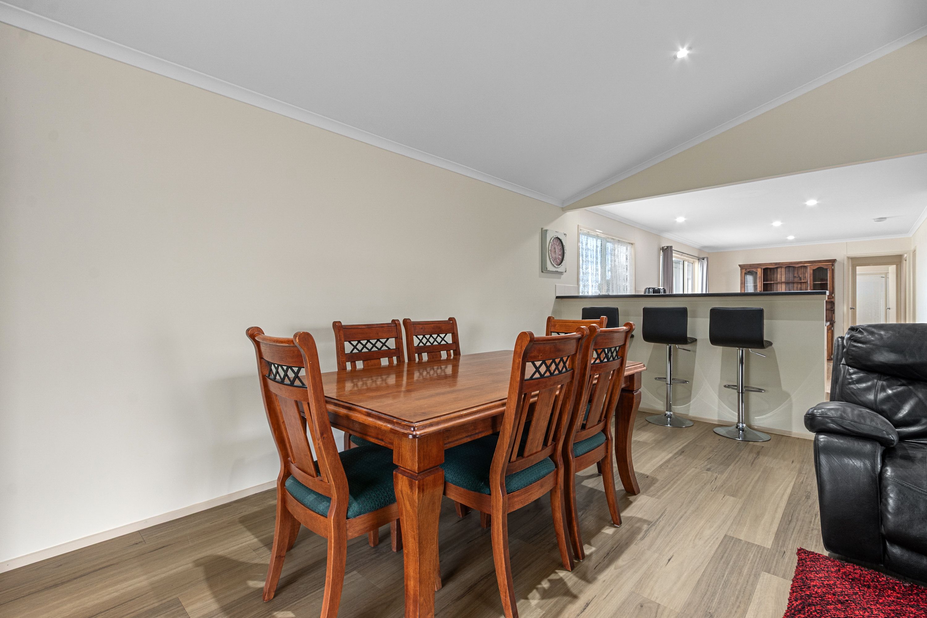 8 Quarry Court — photo 5 of 30