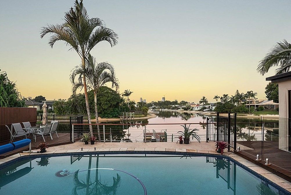 13 Bermuda Street, Broadbeach Waters, QLD 4218