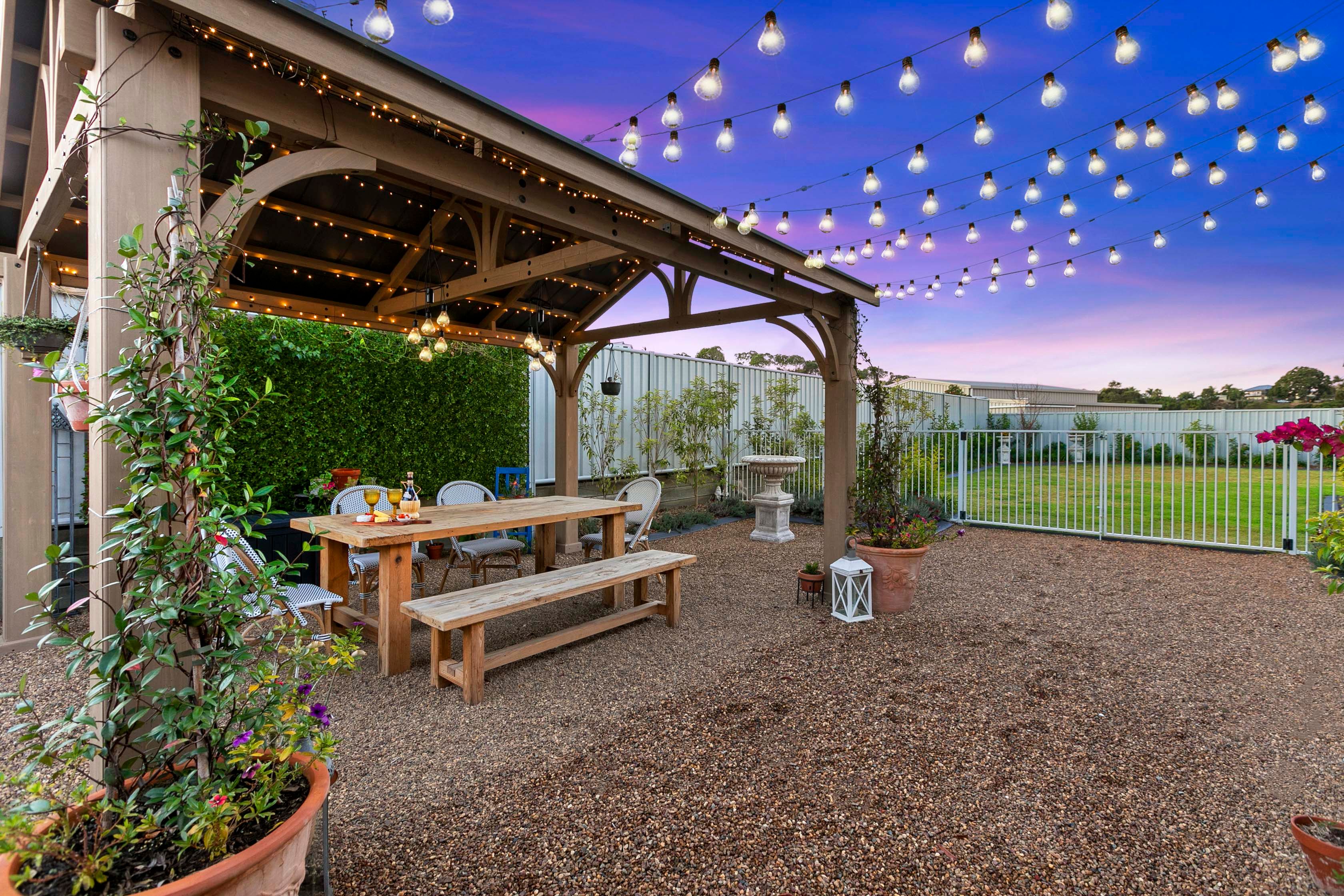37 Peppermint Circuit, Nikenbah, QLD 4655