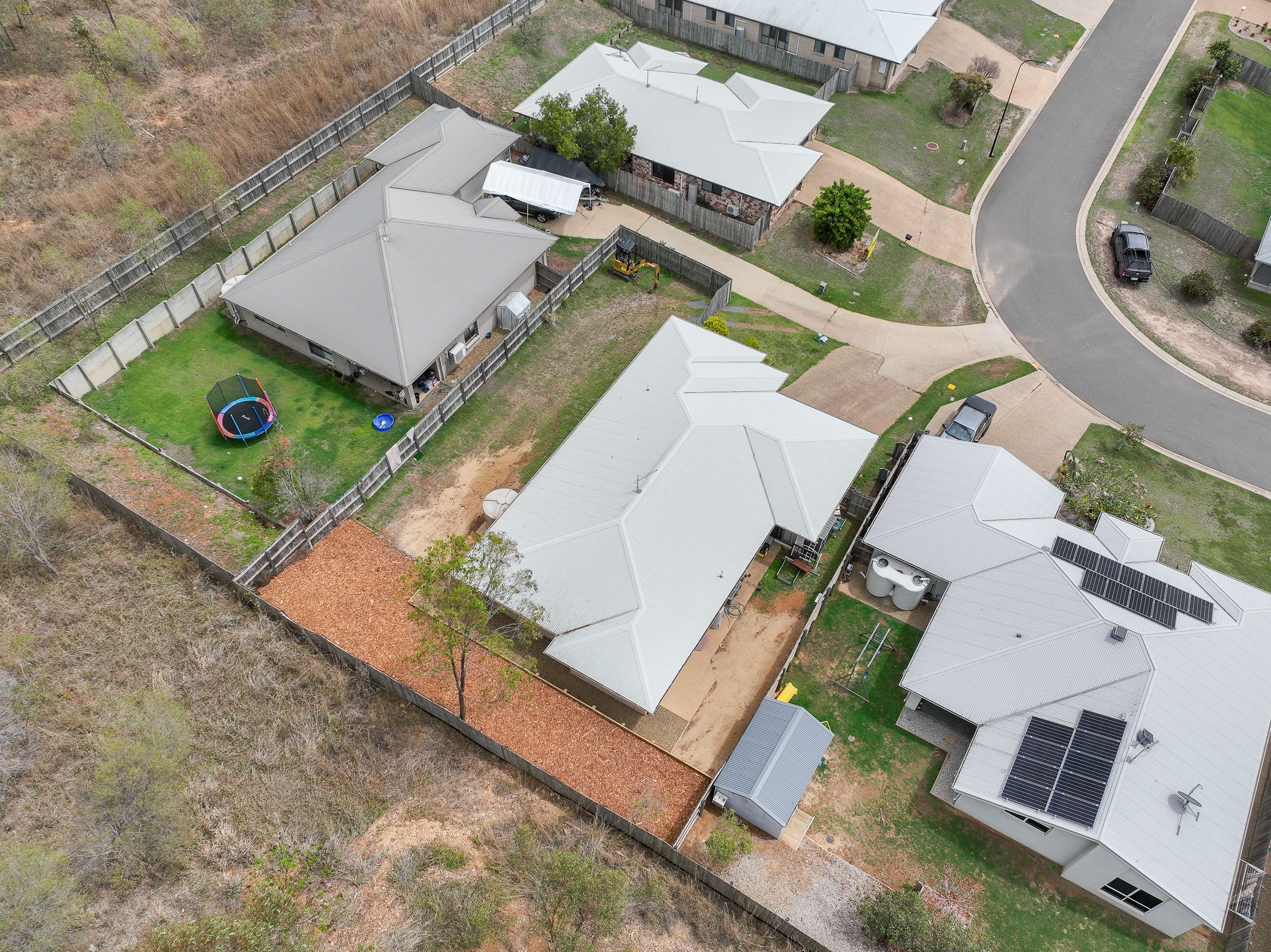 44 Iris Road — photo 16 of 17