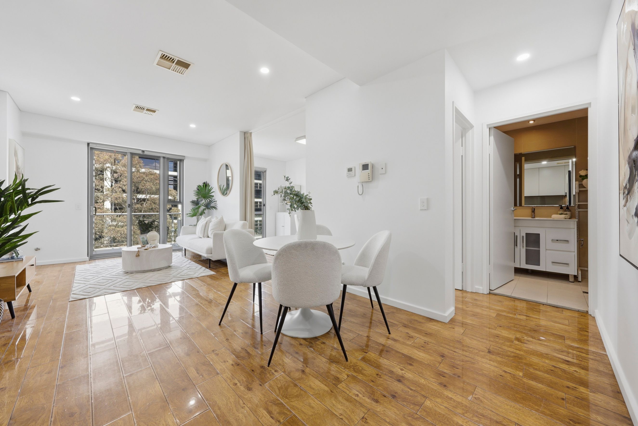 22/228 Coward Street — photo 3 of 14