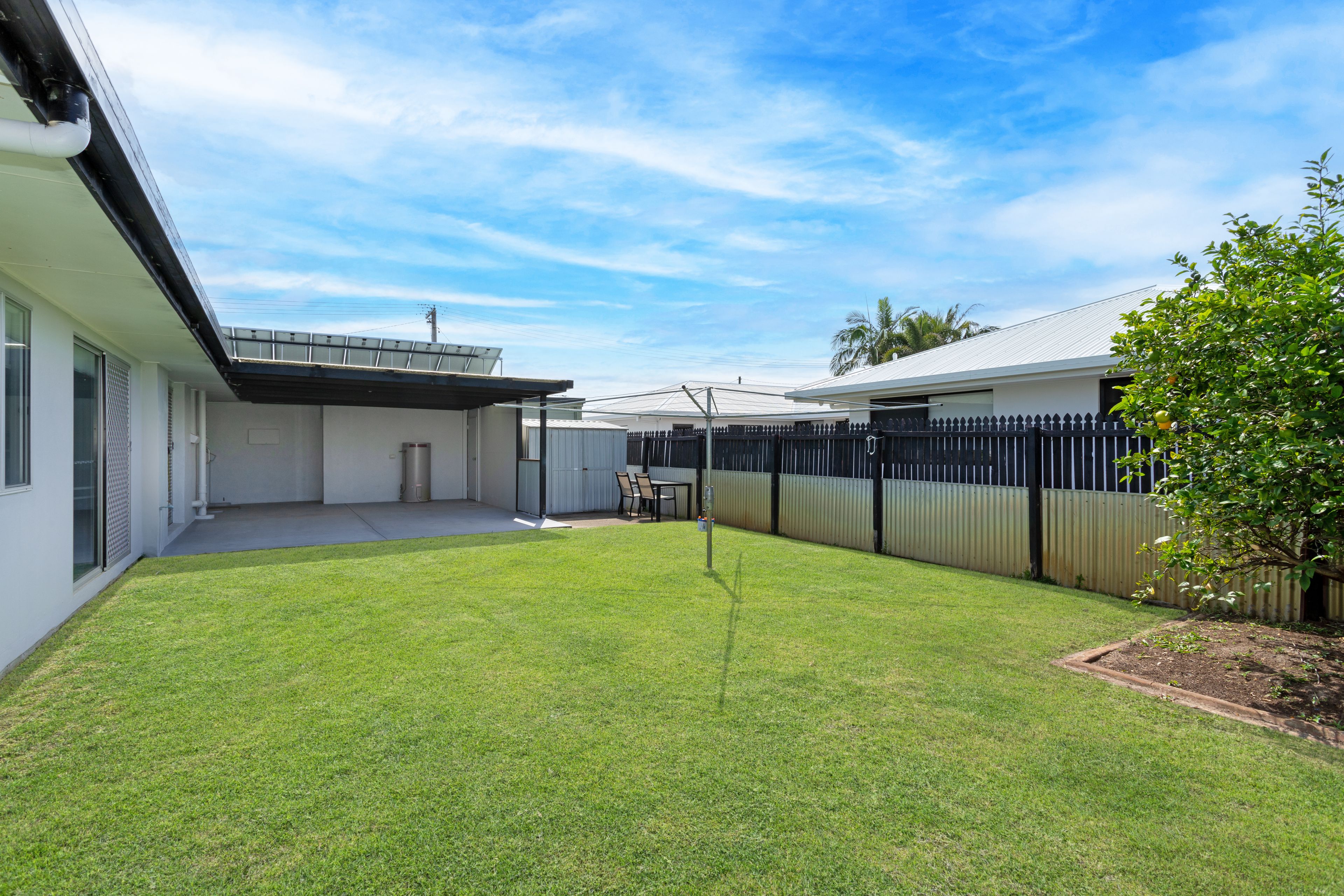 10 Langura Street, Warana, QLD 4575