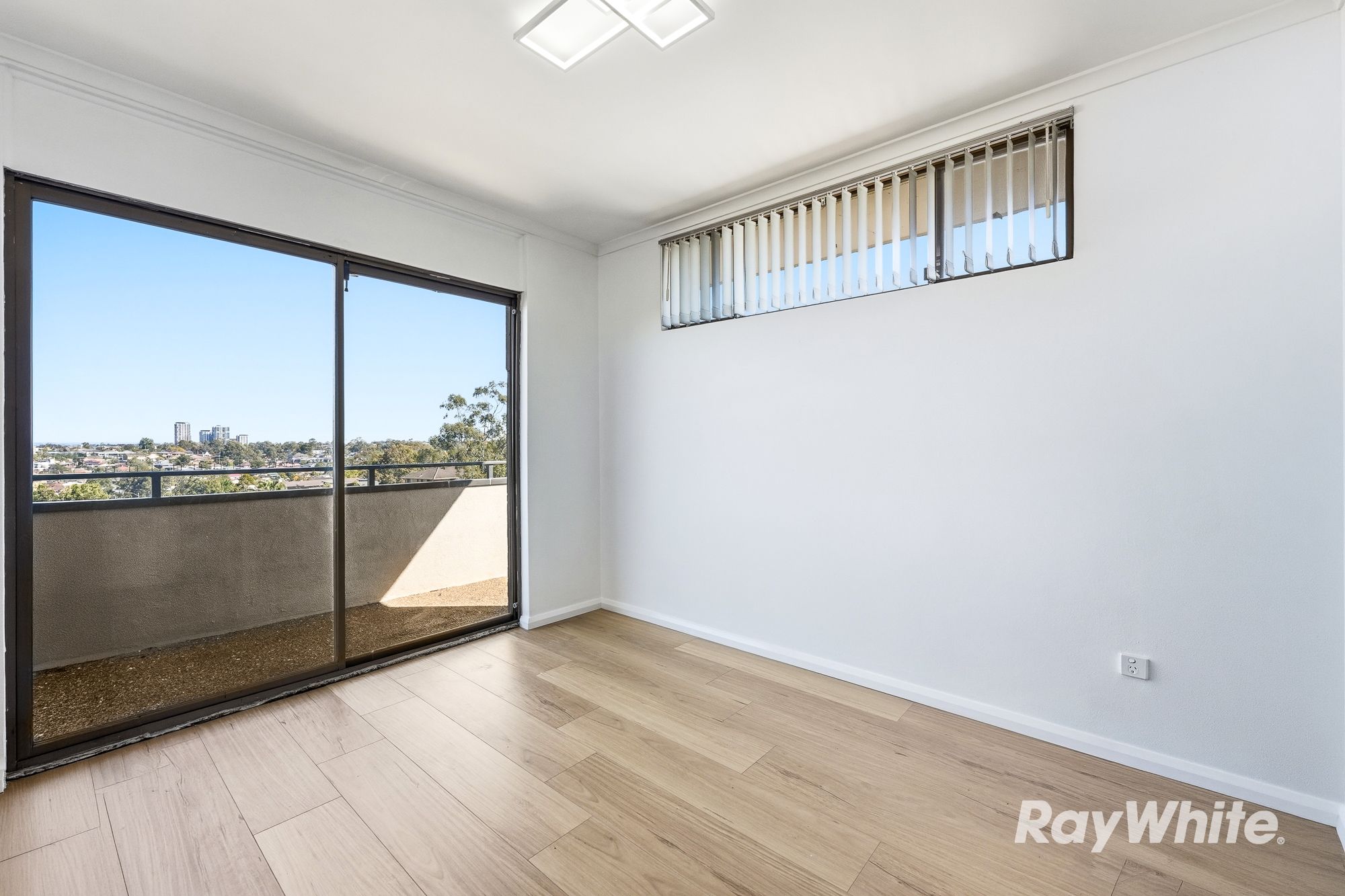 17/72 Great Western Highway — photo 9 of 19