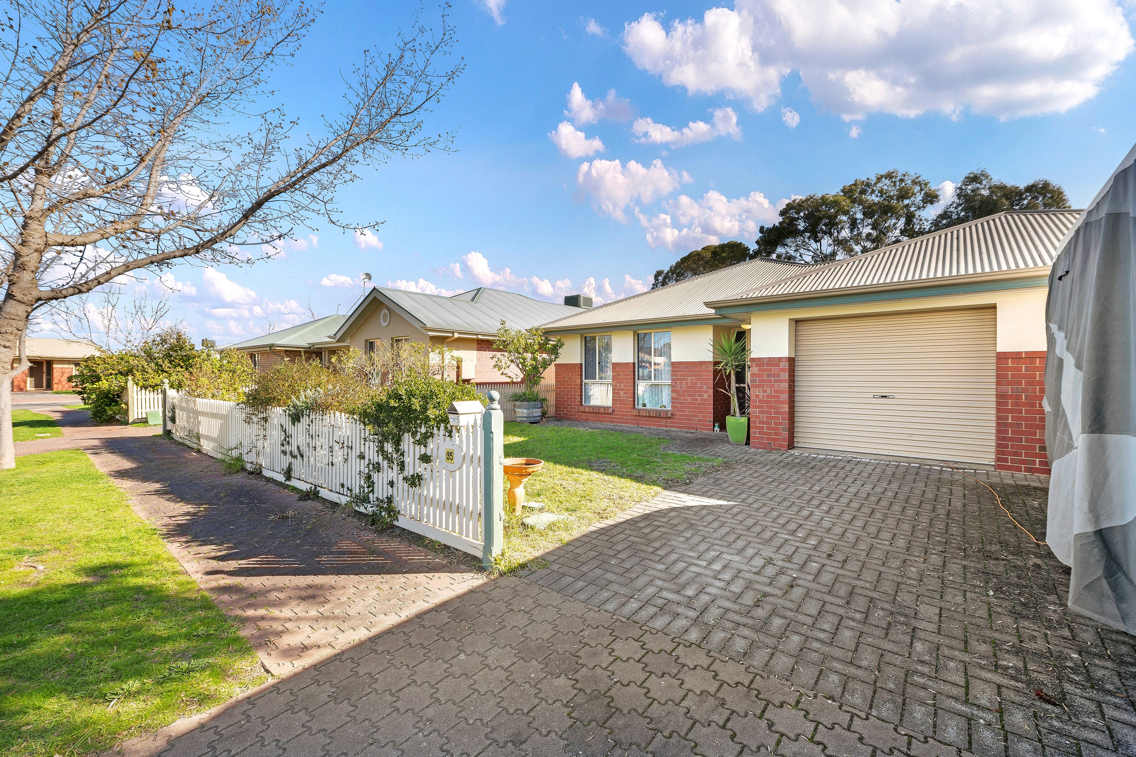 35 Kirkby Circuit, Greenacres, SA 5086