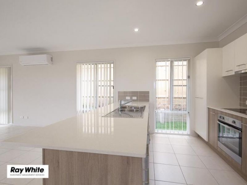 35 Essington Mews, Leichhardt, QLD 4305