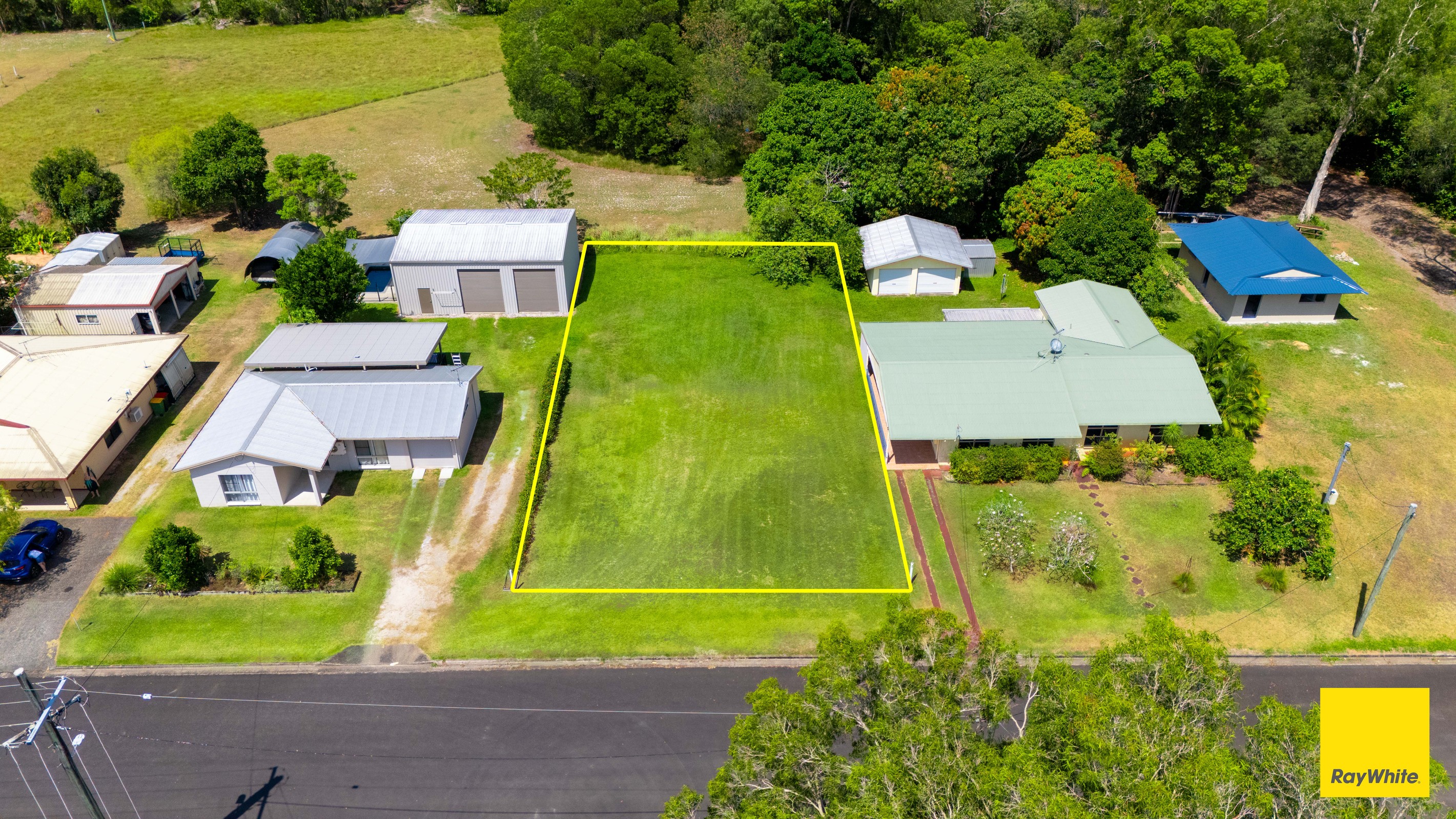 31 Sassafras Street, Bramston Beach, QLD 4871