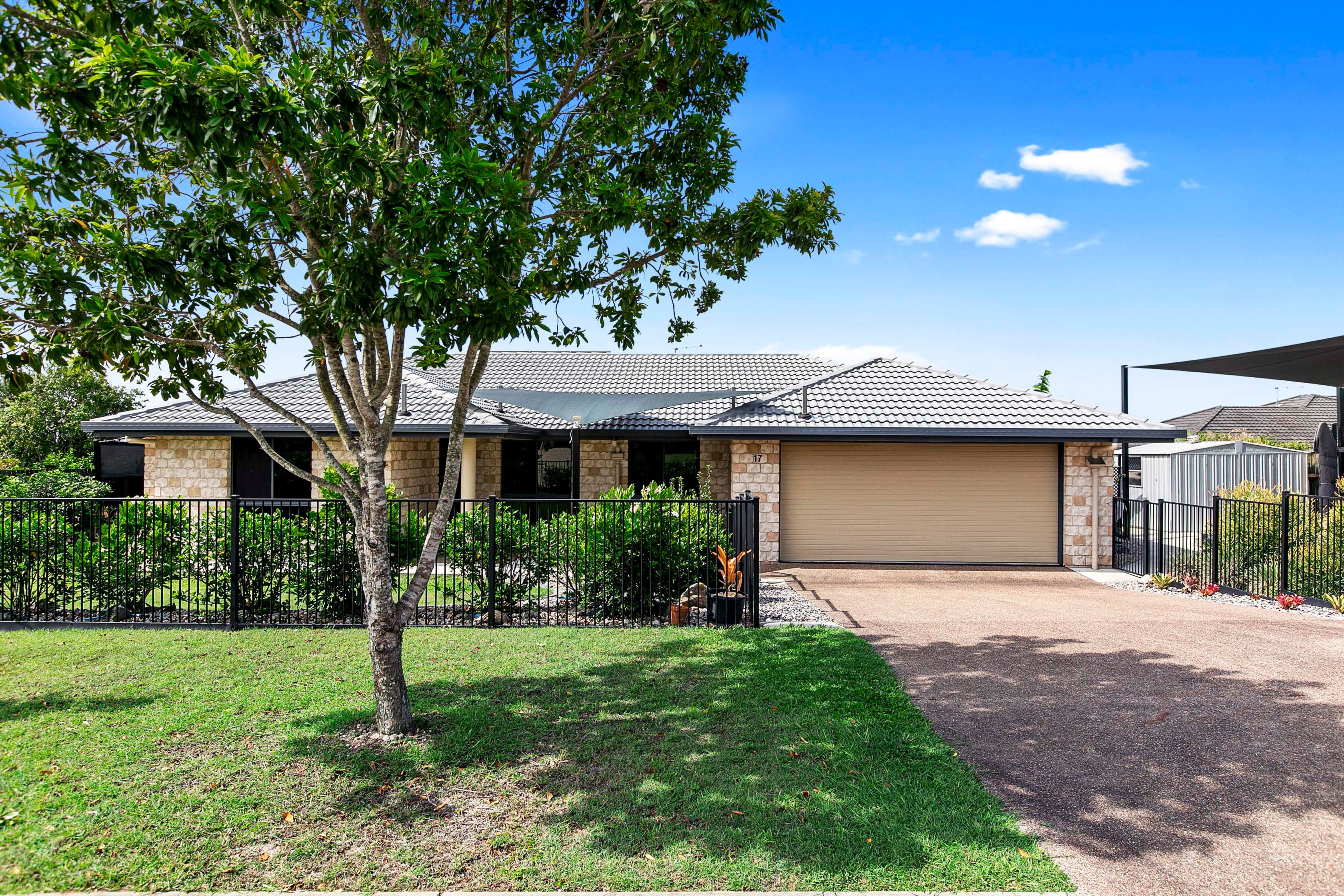 17 Picadilly Circuit, Urraween QLD 4655
