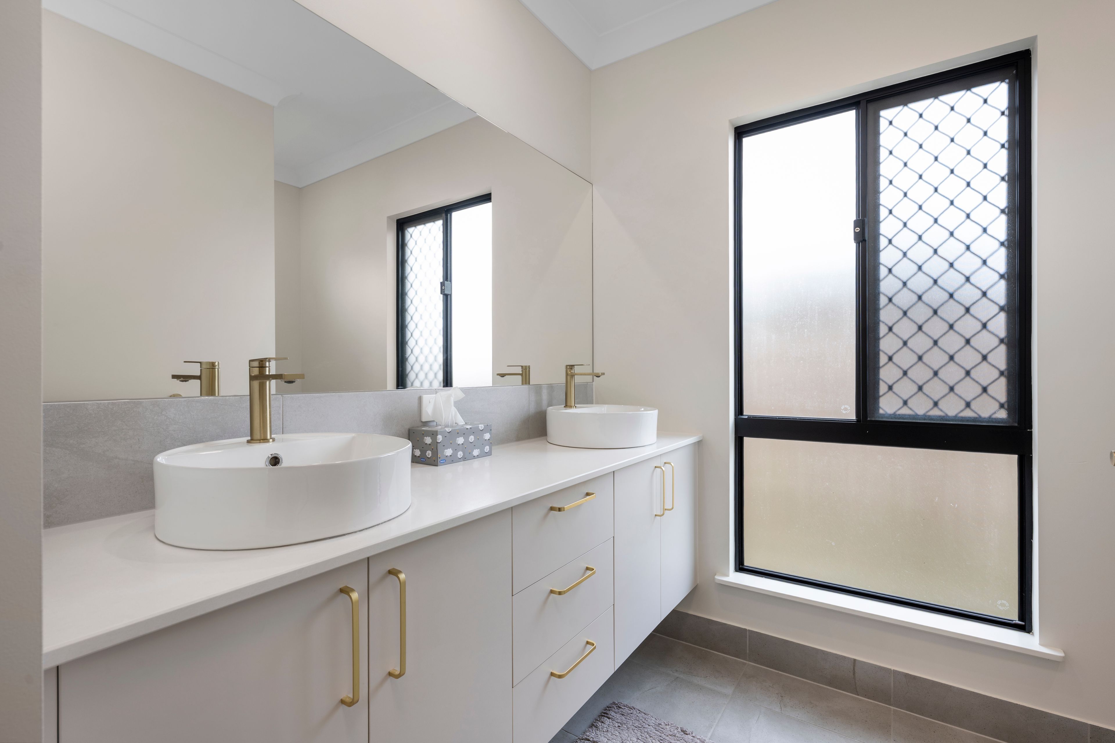 28 Calvana Crescent — photo 6 of 10
