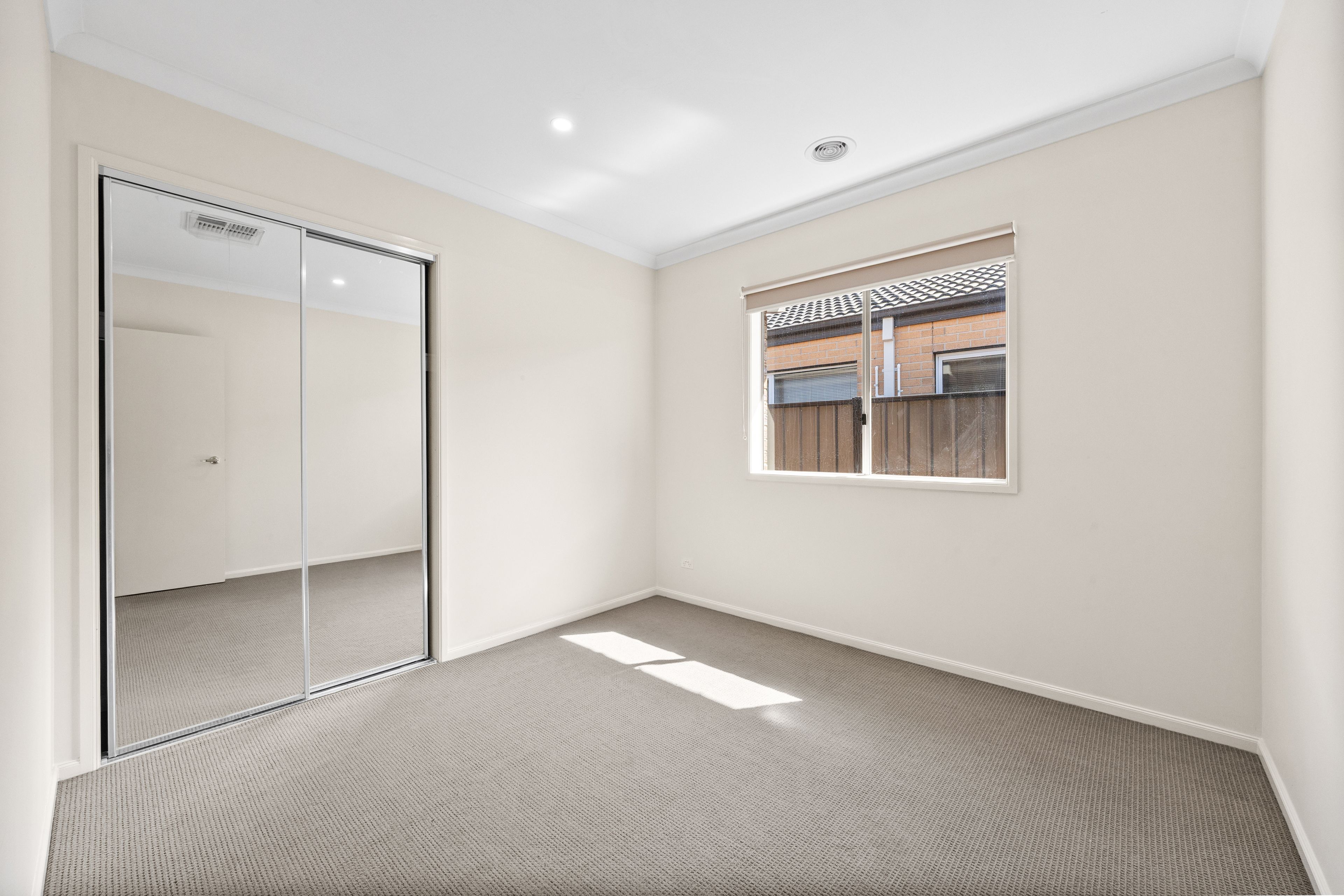 24 Monvida Street — photo 8 of 12