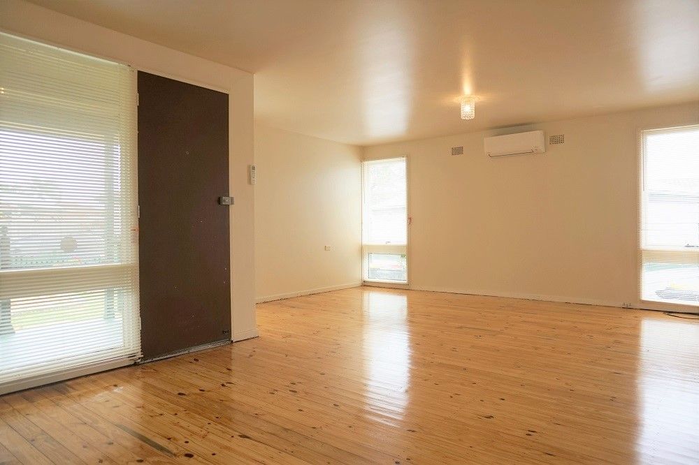 13 Lacocke Way, Airds, NSW 2560