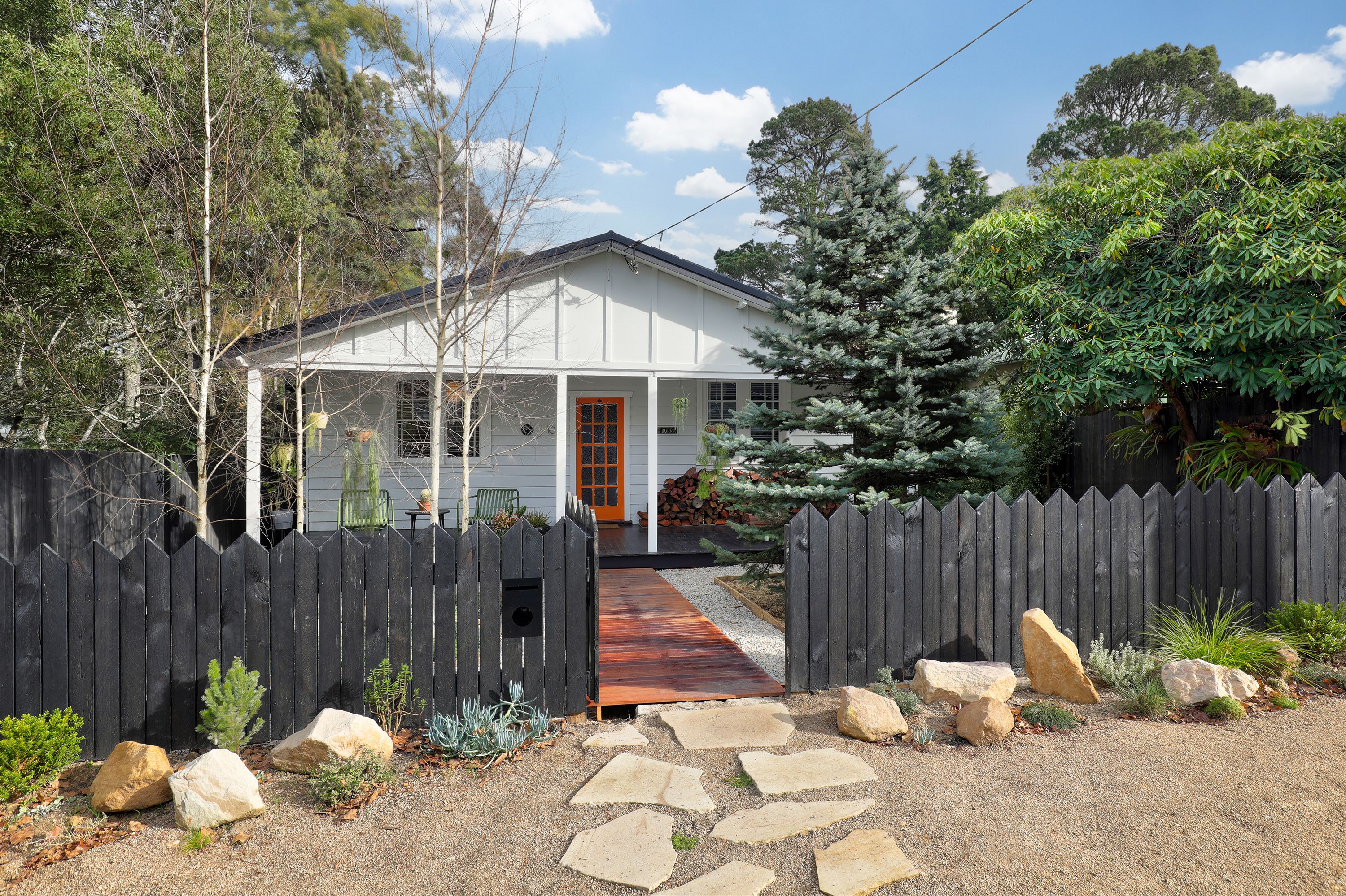 10 Eveleigh Avenue, Blackheath NSW 2785