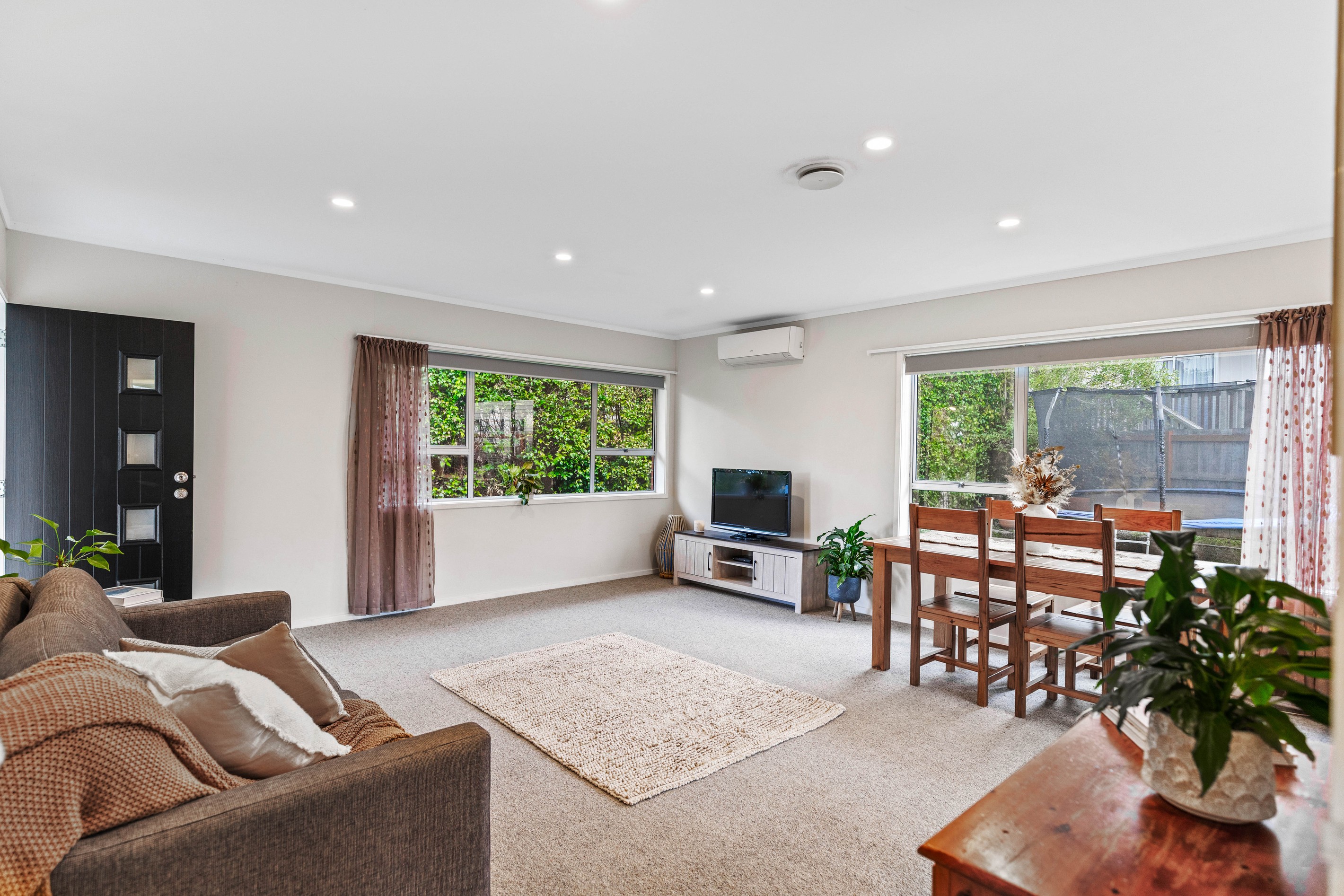2/4 Illana Place, Ranui, Waitakere City