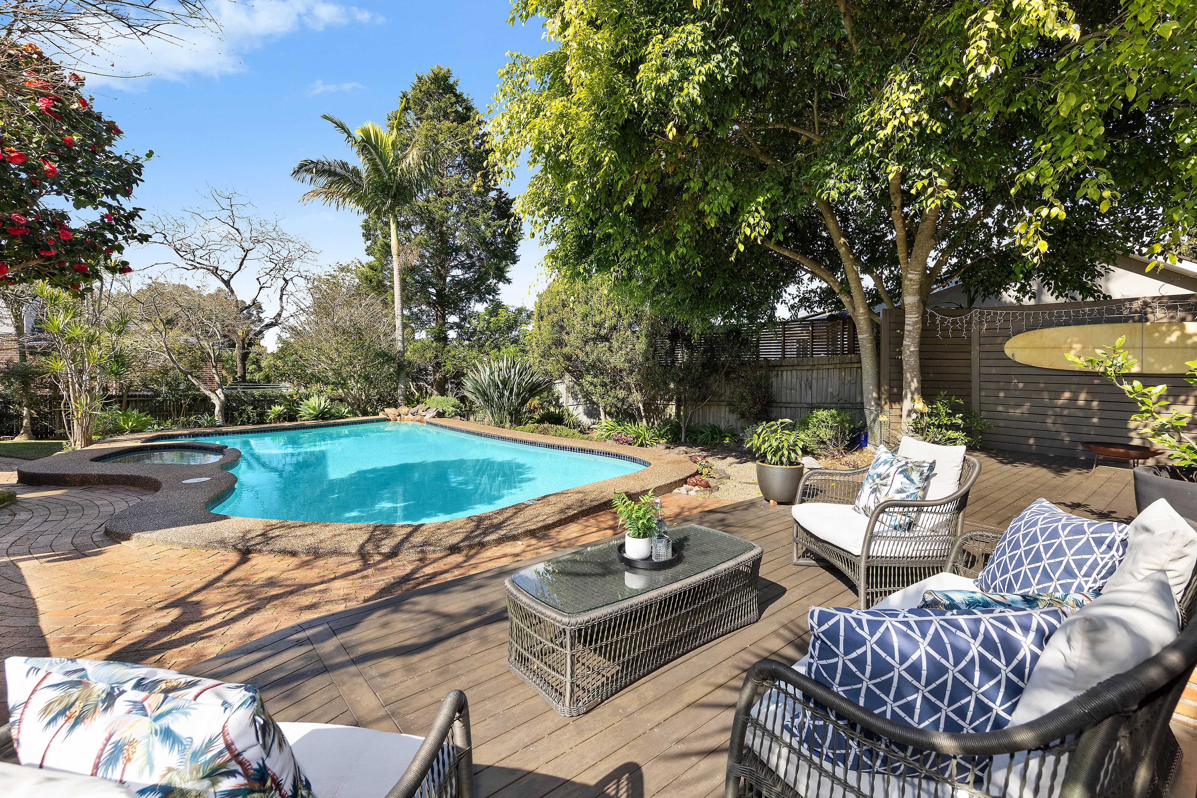 51 Eastern Arterial Road, St Ives, NSW 2075