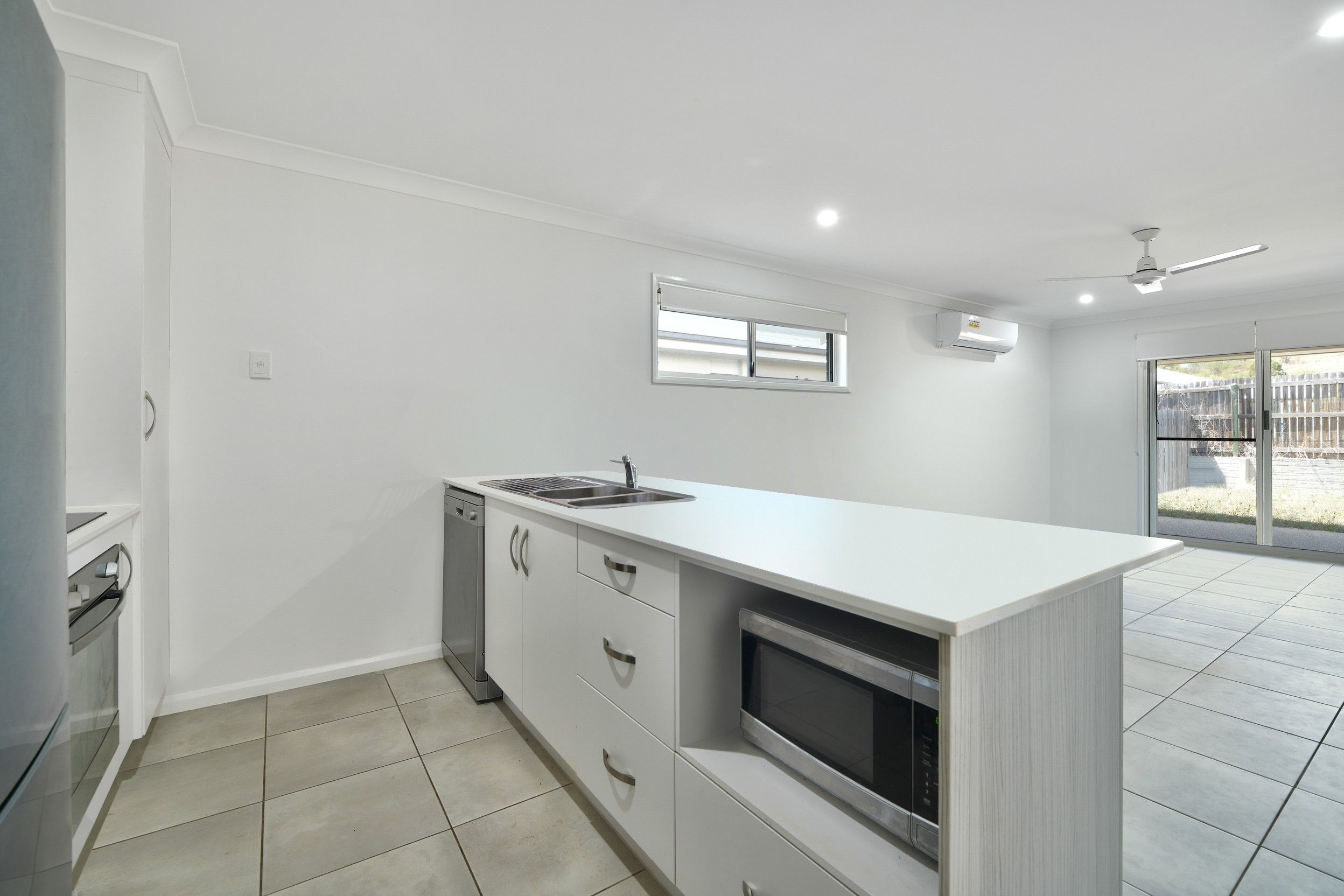 13 Oystercatcher Road, Kirkwood, QLD 4680