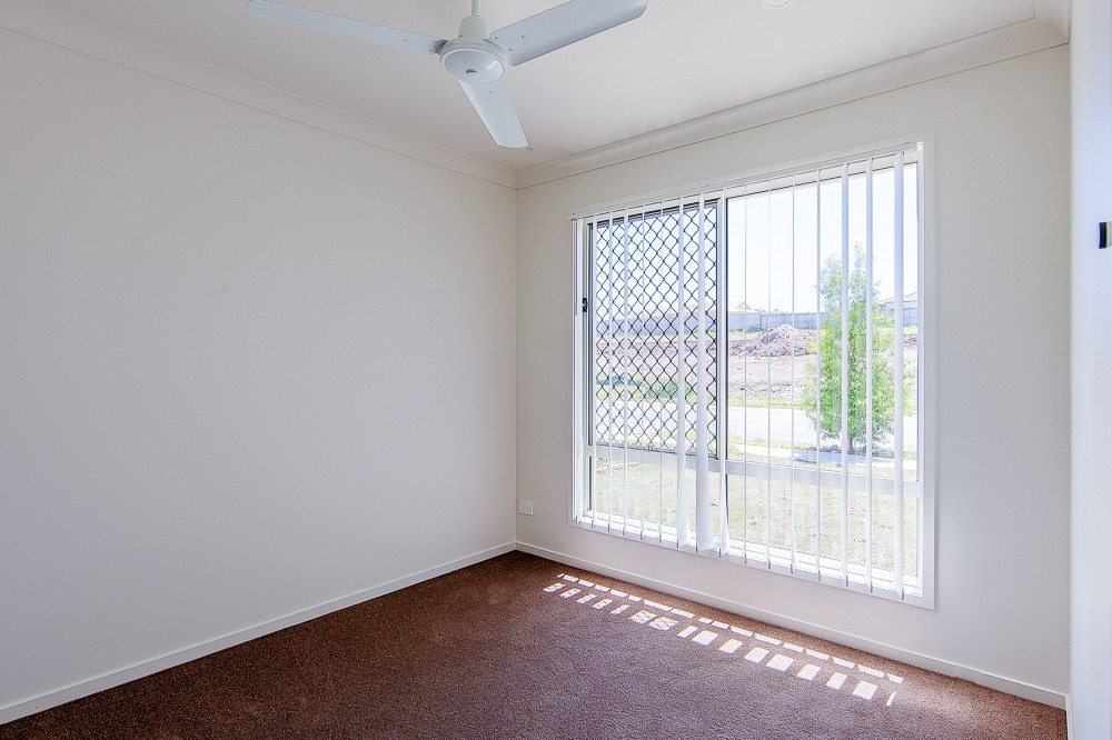 1/33 Tranquillity Way, Eagleby, QLD 4207