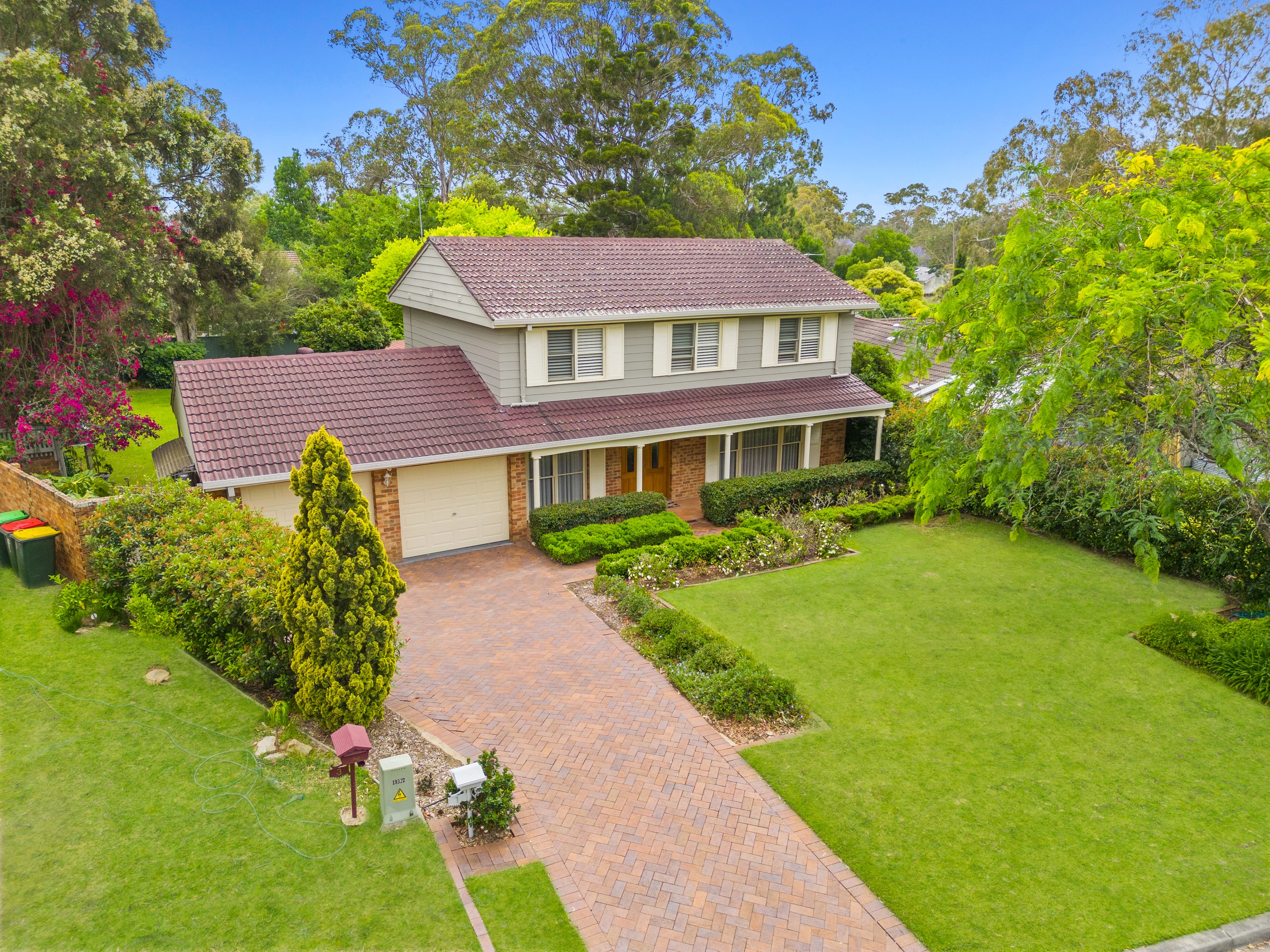 1 Adelong Place, Camden South, NSW 2570