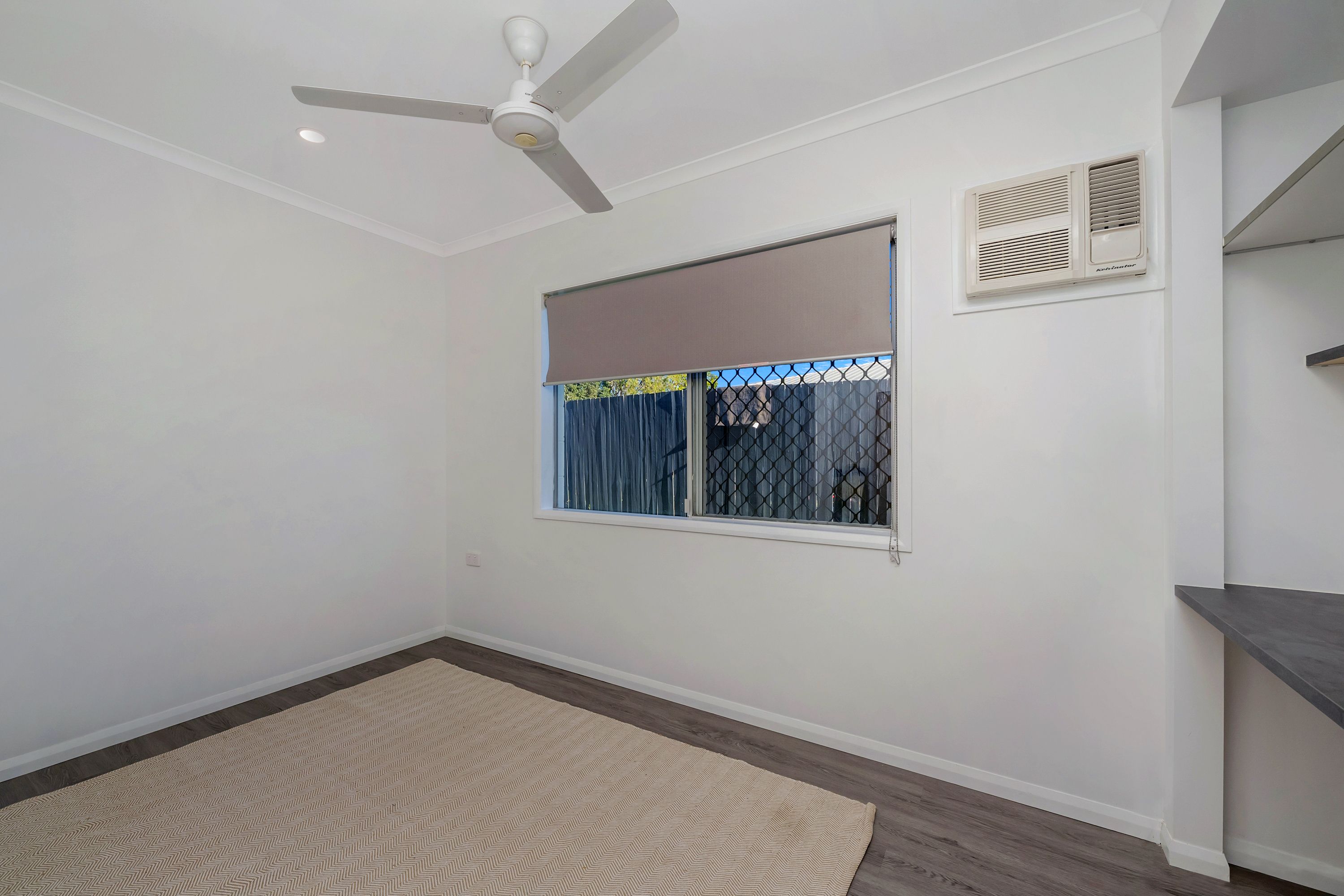 2/243 Thuringowa Drive — photo 5 of 12