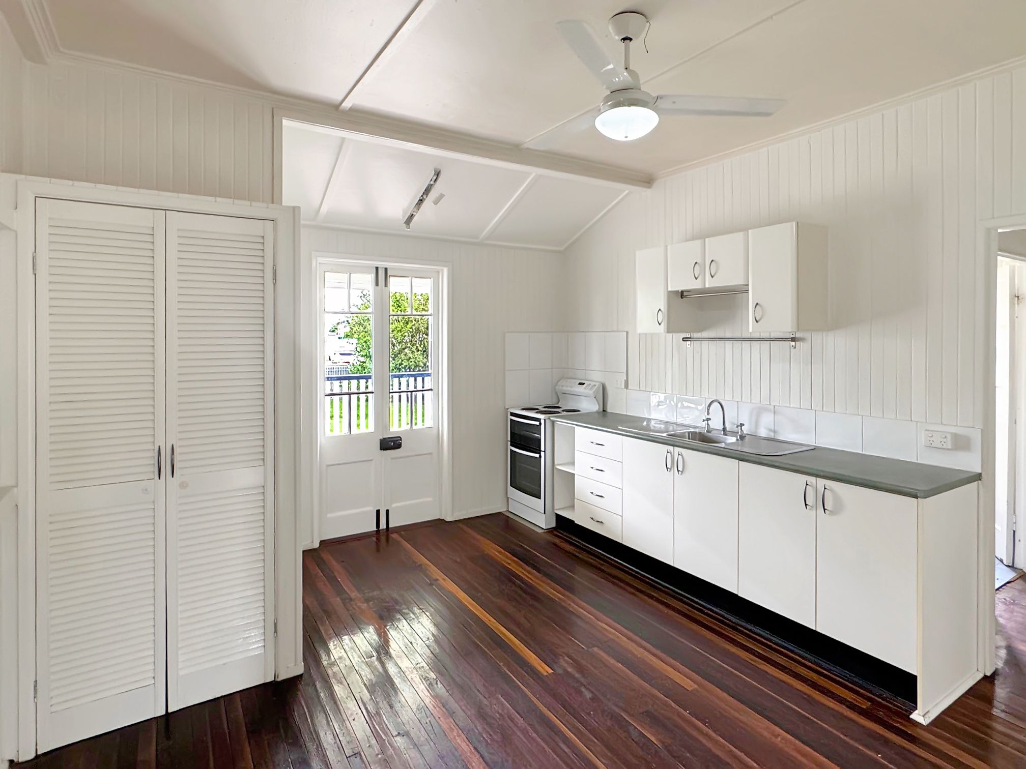 9 Pearson Street, Granville, QLD 4650