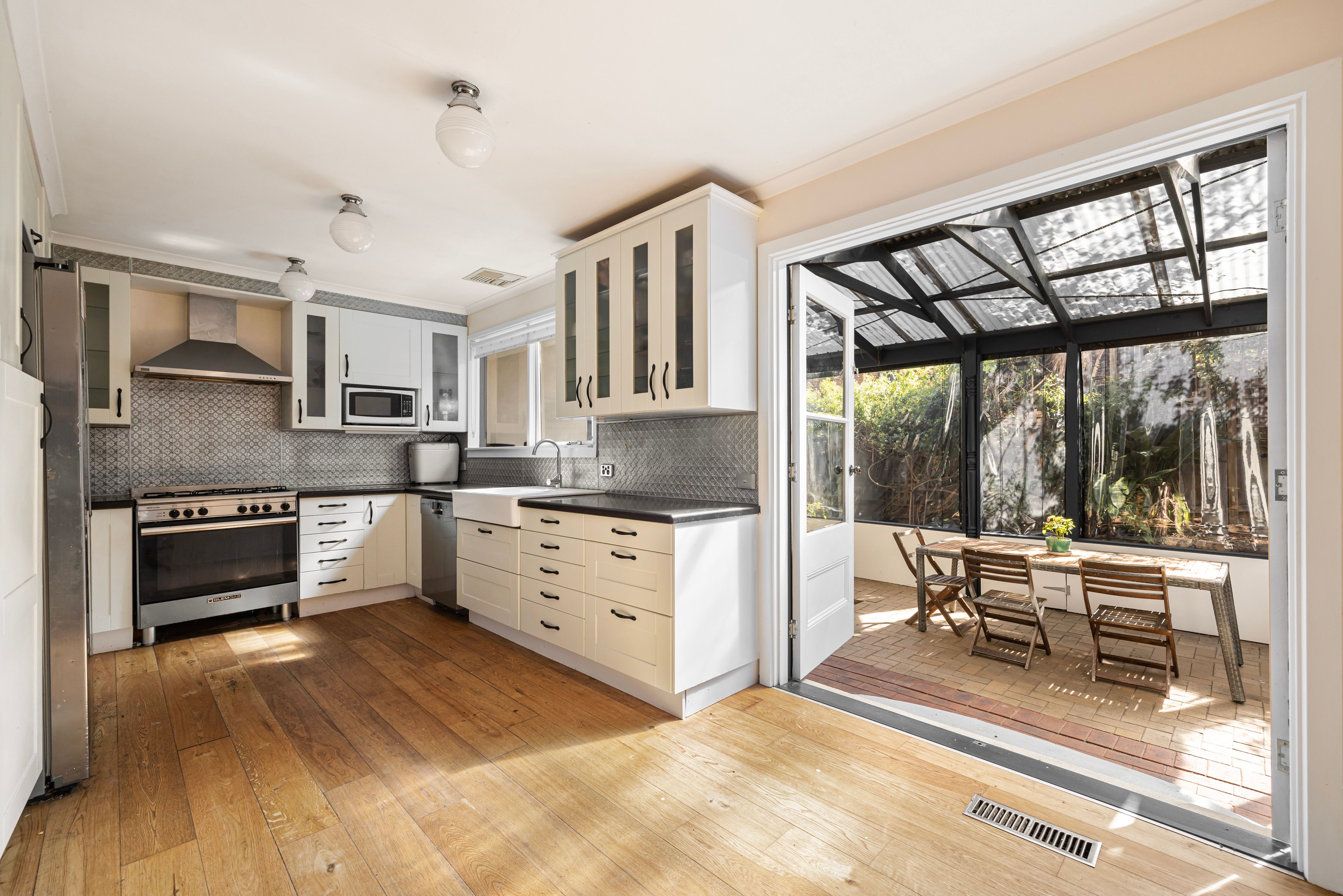 2 Tennyson Court — photo 6 of 21