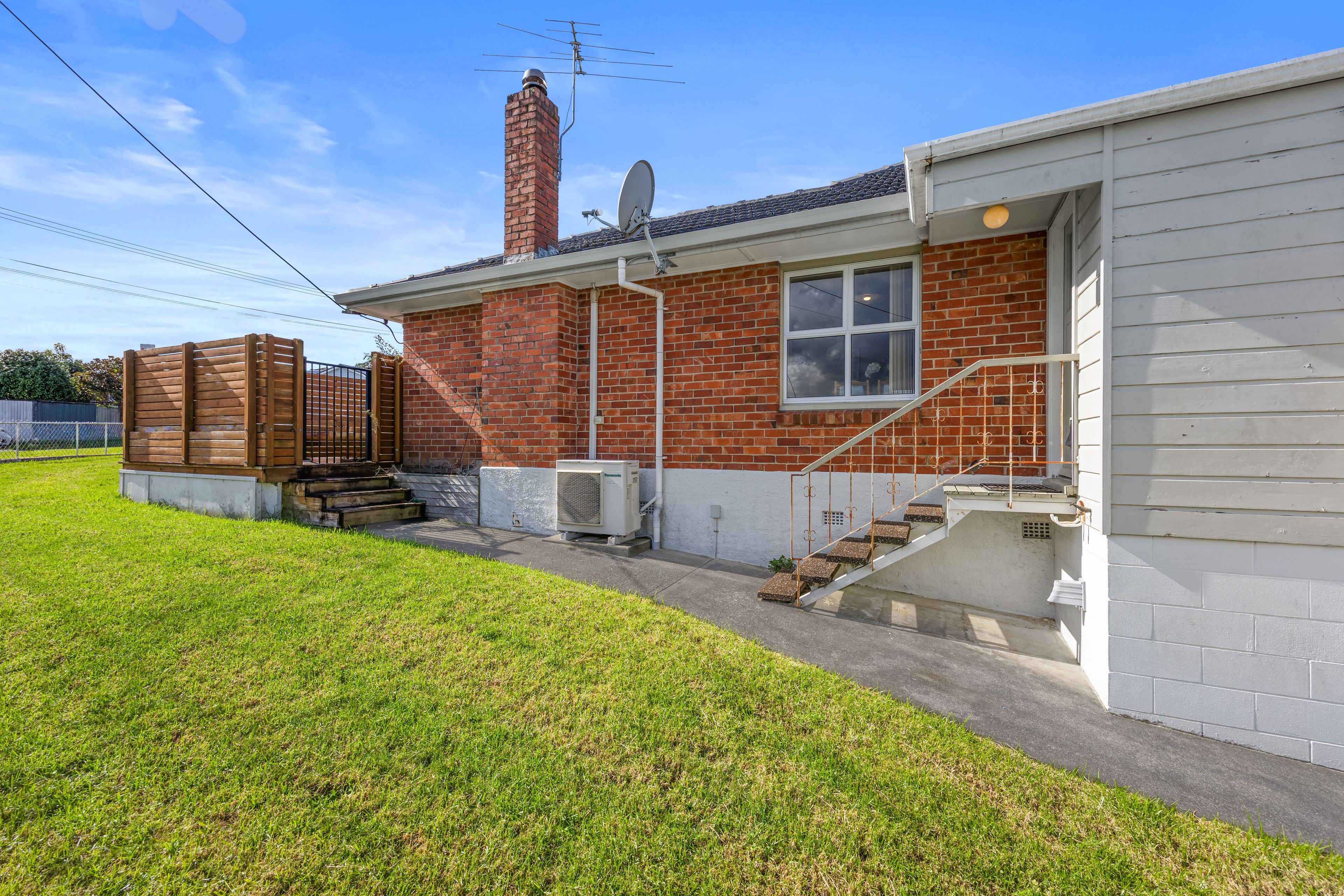 6 Toru Street, Te Atatu Peninsula, Waitakere City