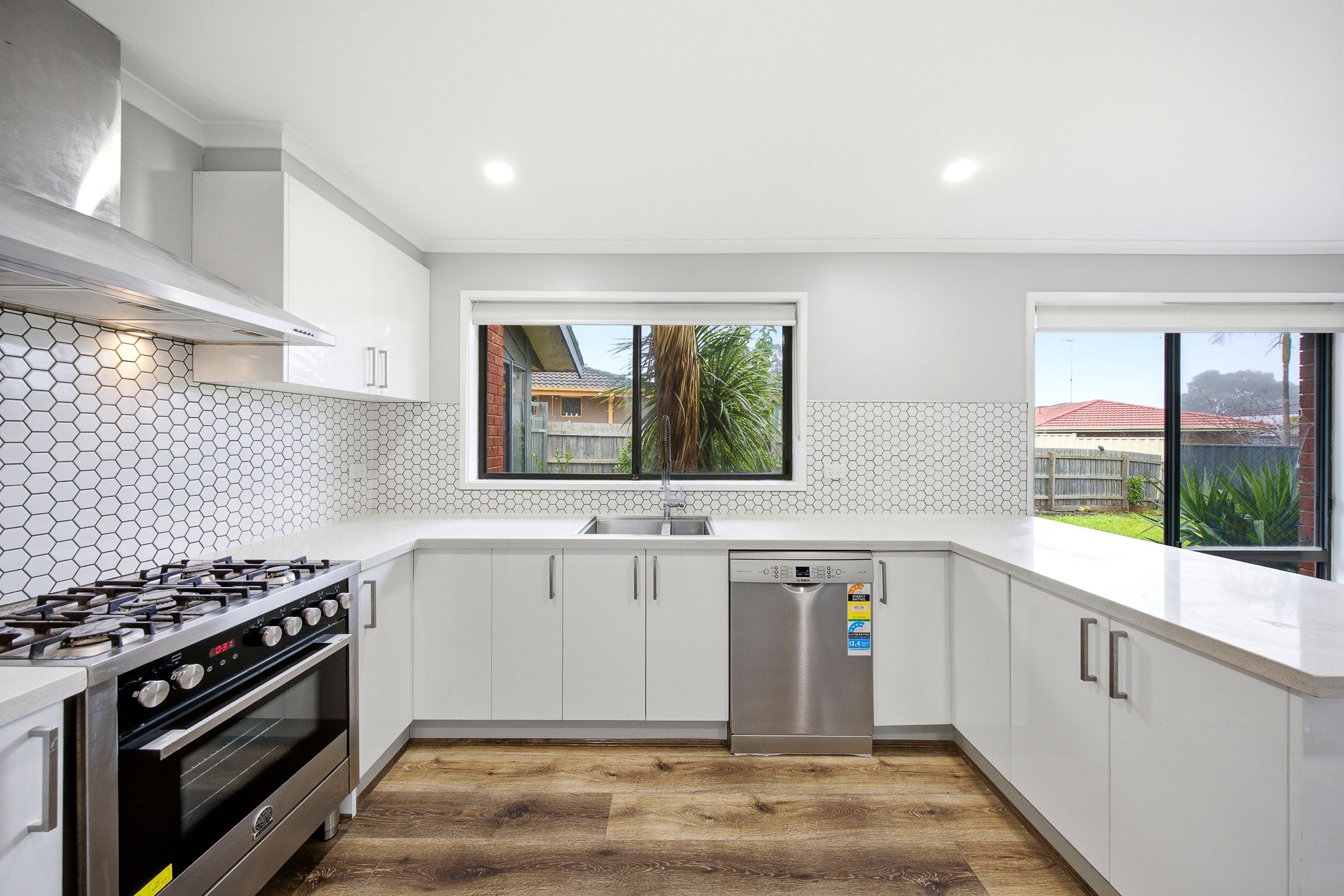 63 Ravensthorpe Crescent, Narre Warren, VIC 3805