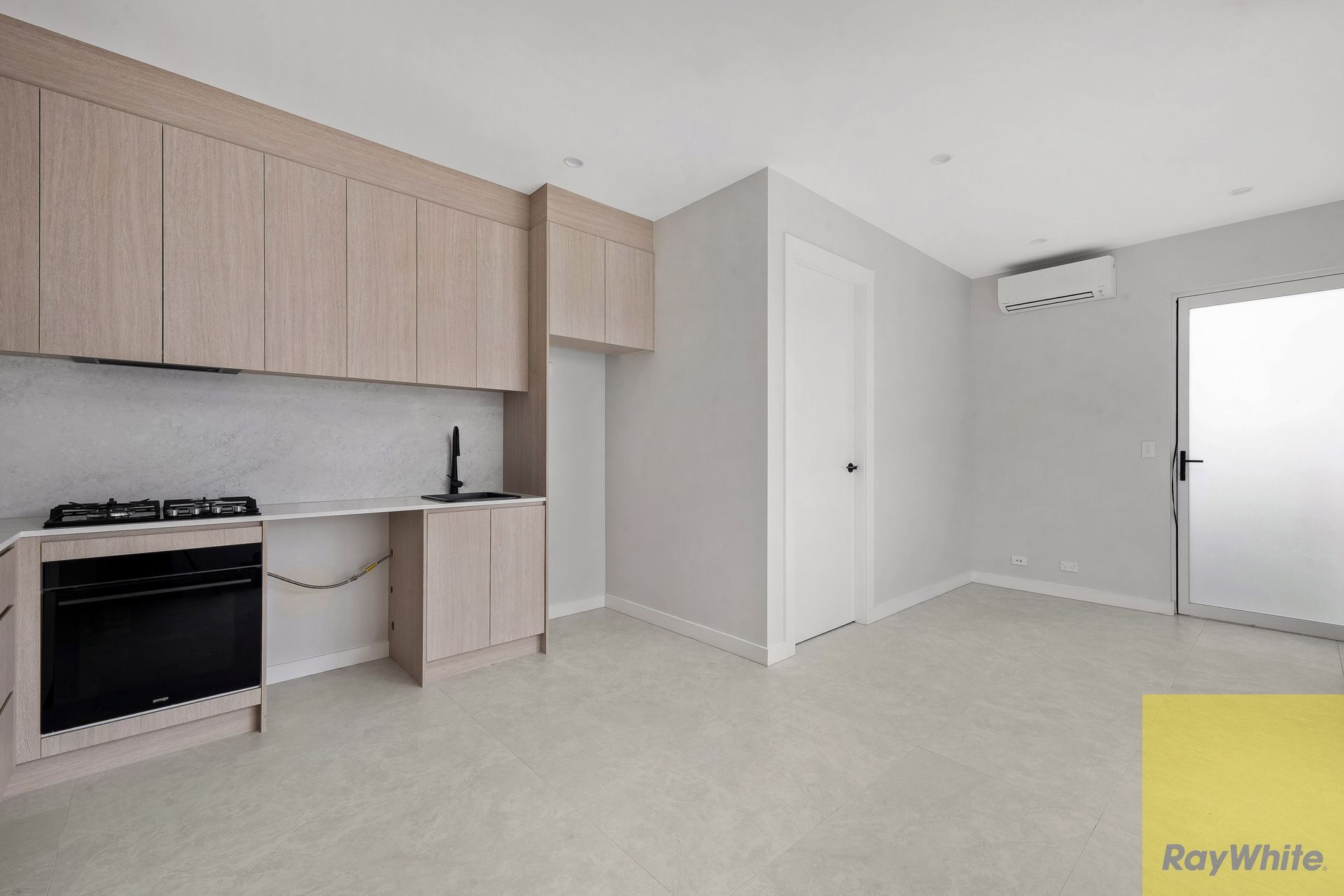1/10B Frank Street — photo from Ray White Bankstown