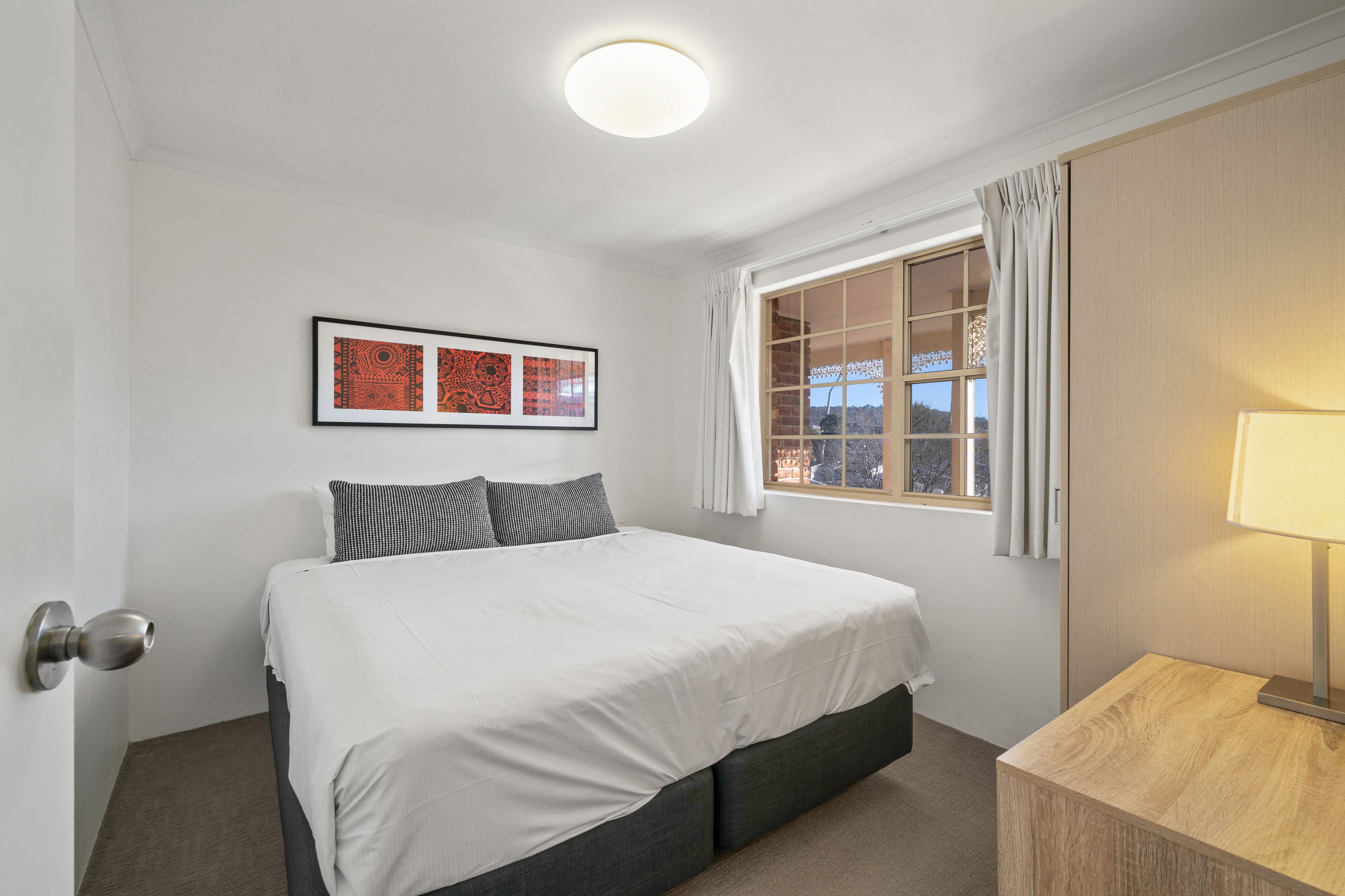 155/11 Giles Street — photo 11 of 19