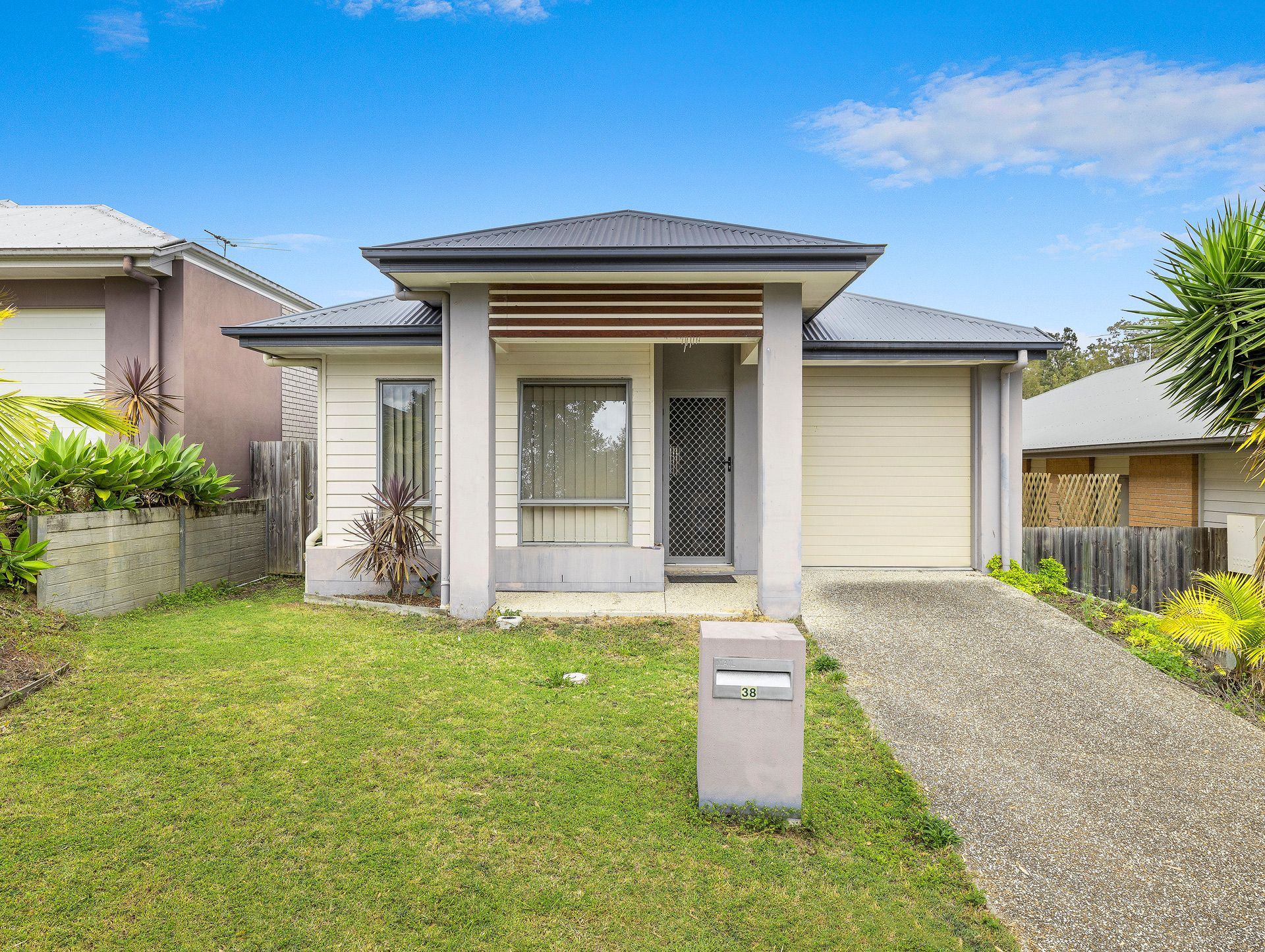 38 Arnaldo Avenue, Augustine Heights, QLD 4300