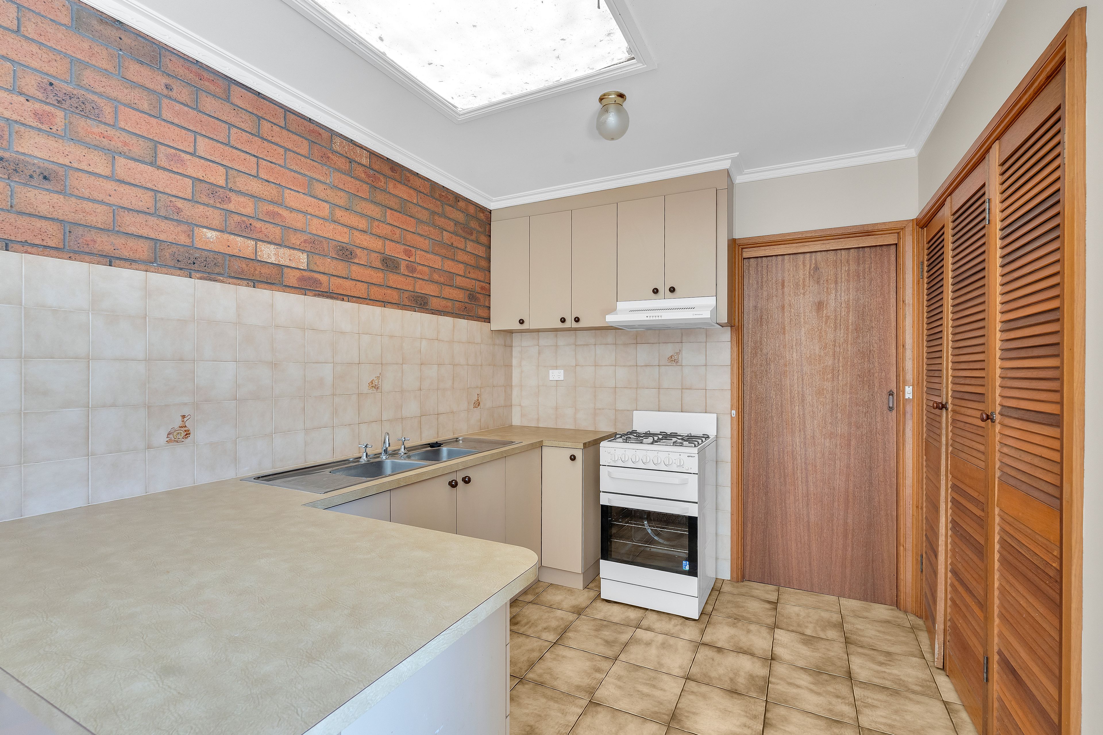 1/8 Sheringham Drive, Werribee, VIC 3030