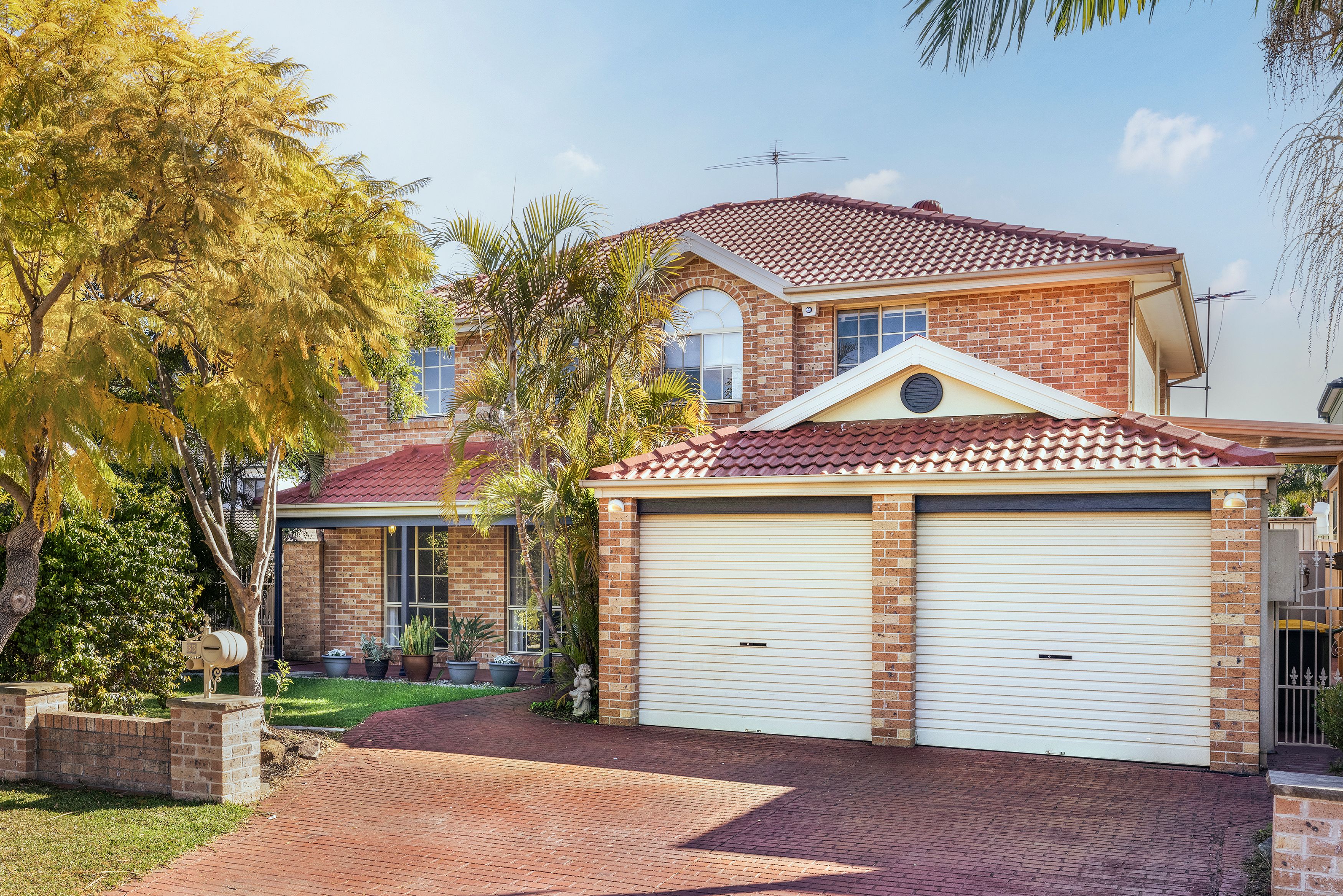 33 Saltbush Place, Bossley Park, NSW 2176