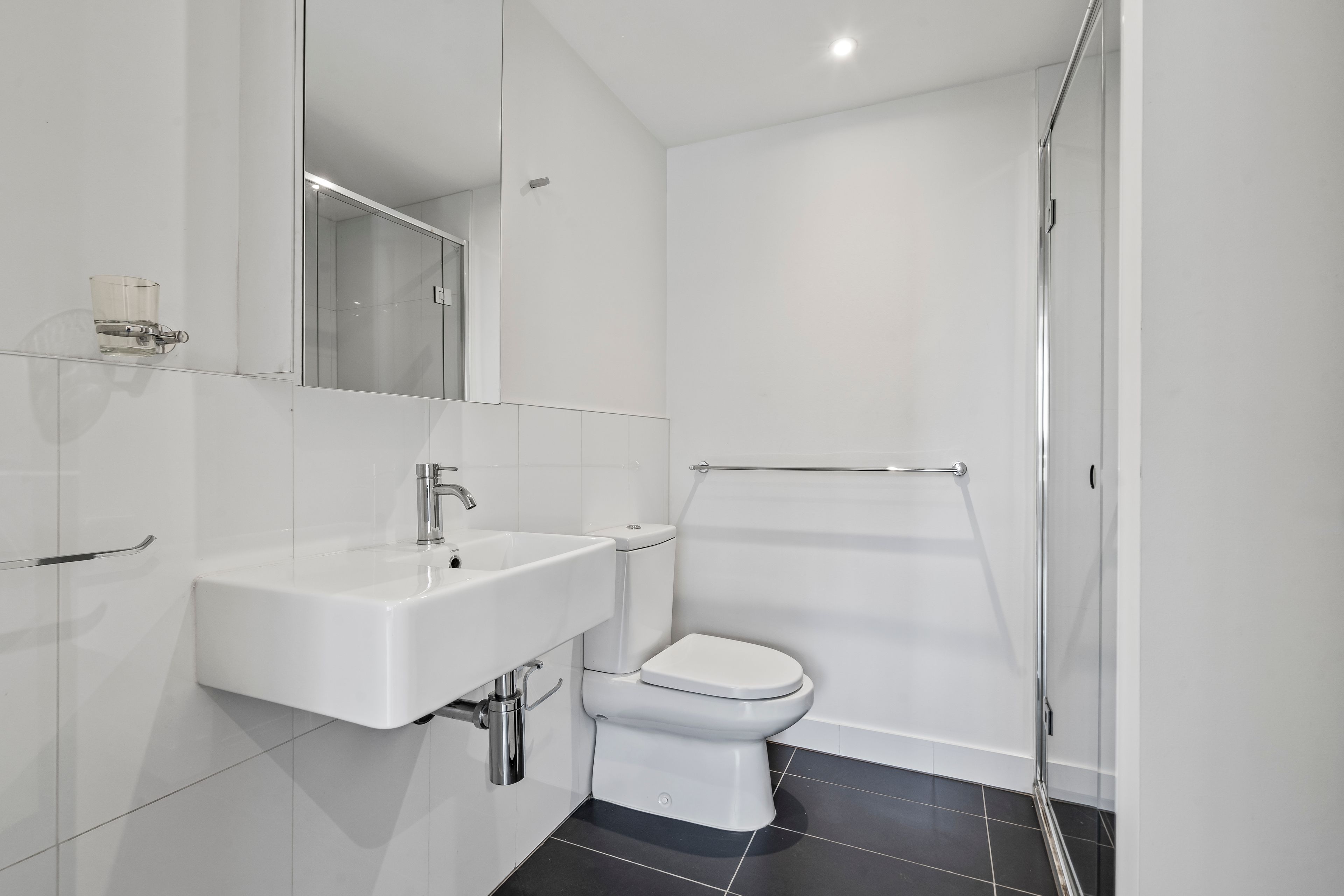 1010/7 Katherine Place — photo 8 of 12