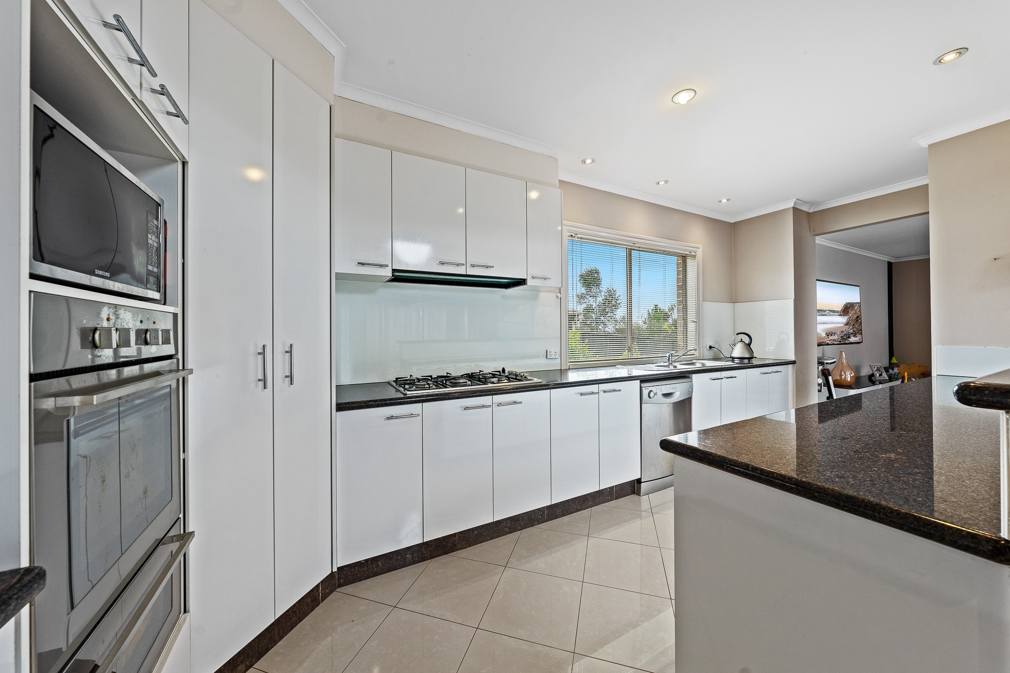 2 Nugong Place, Lynbrook, VIC 3975