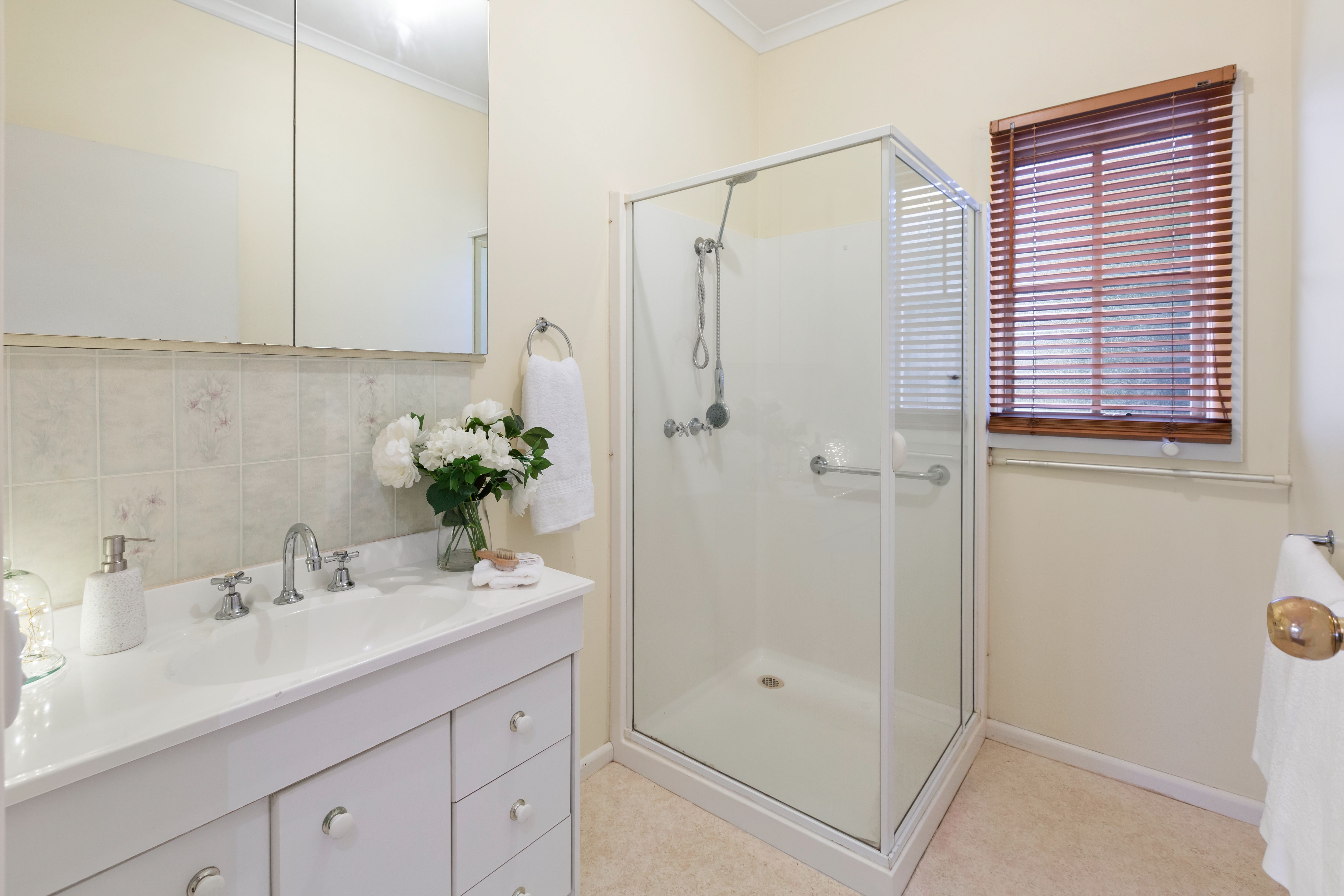 21 Kitchen Street — photo 6 of 13